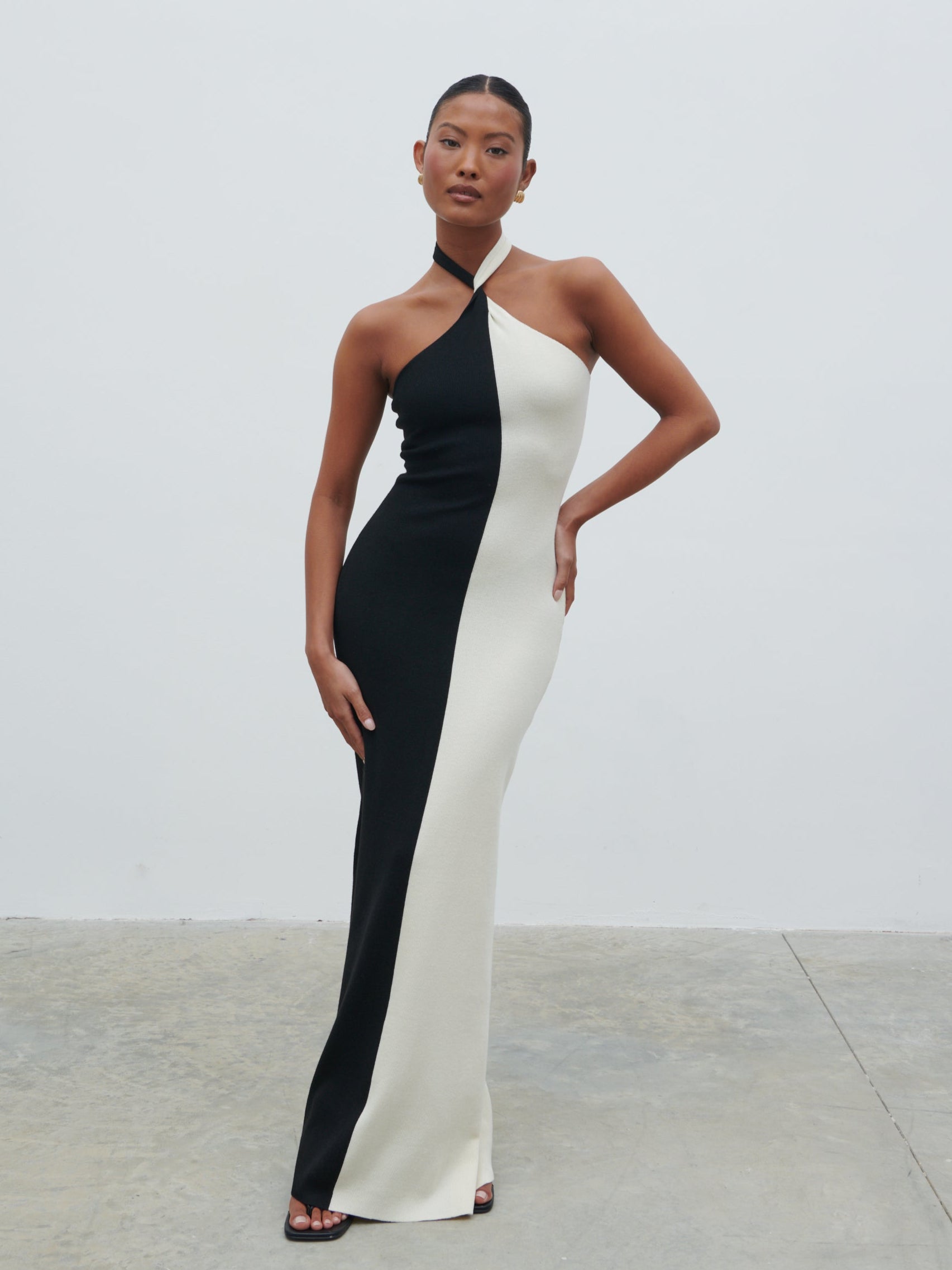 cream & black dress Berkley Contrast Knit Maxi 💦 Central Line Dressing while contrast side stitching D015BBLACKSCDC Size:66 Long