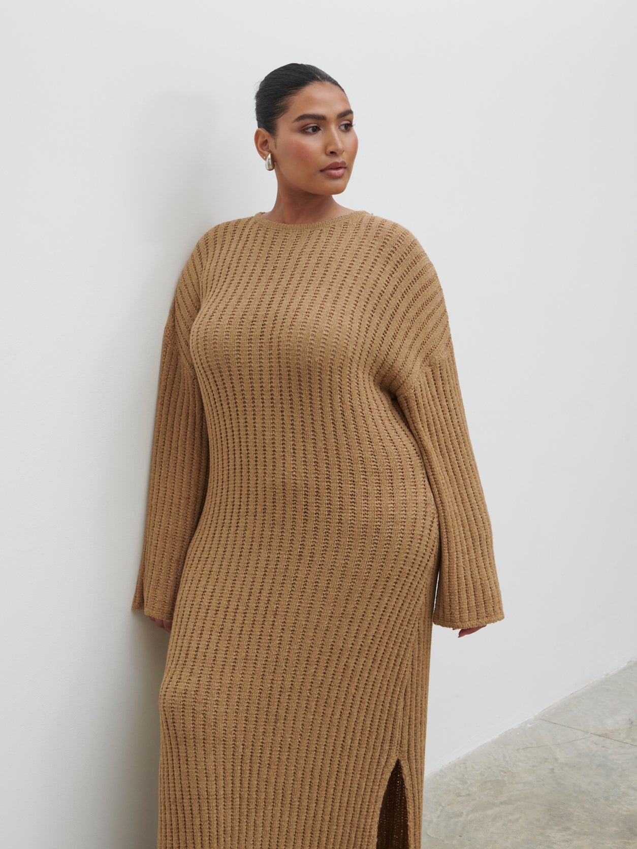 Eleanor Knit Midaxi Dress Curve - Biscuit