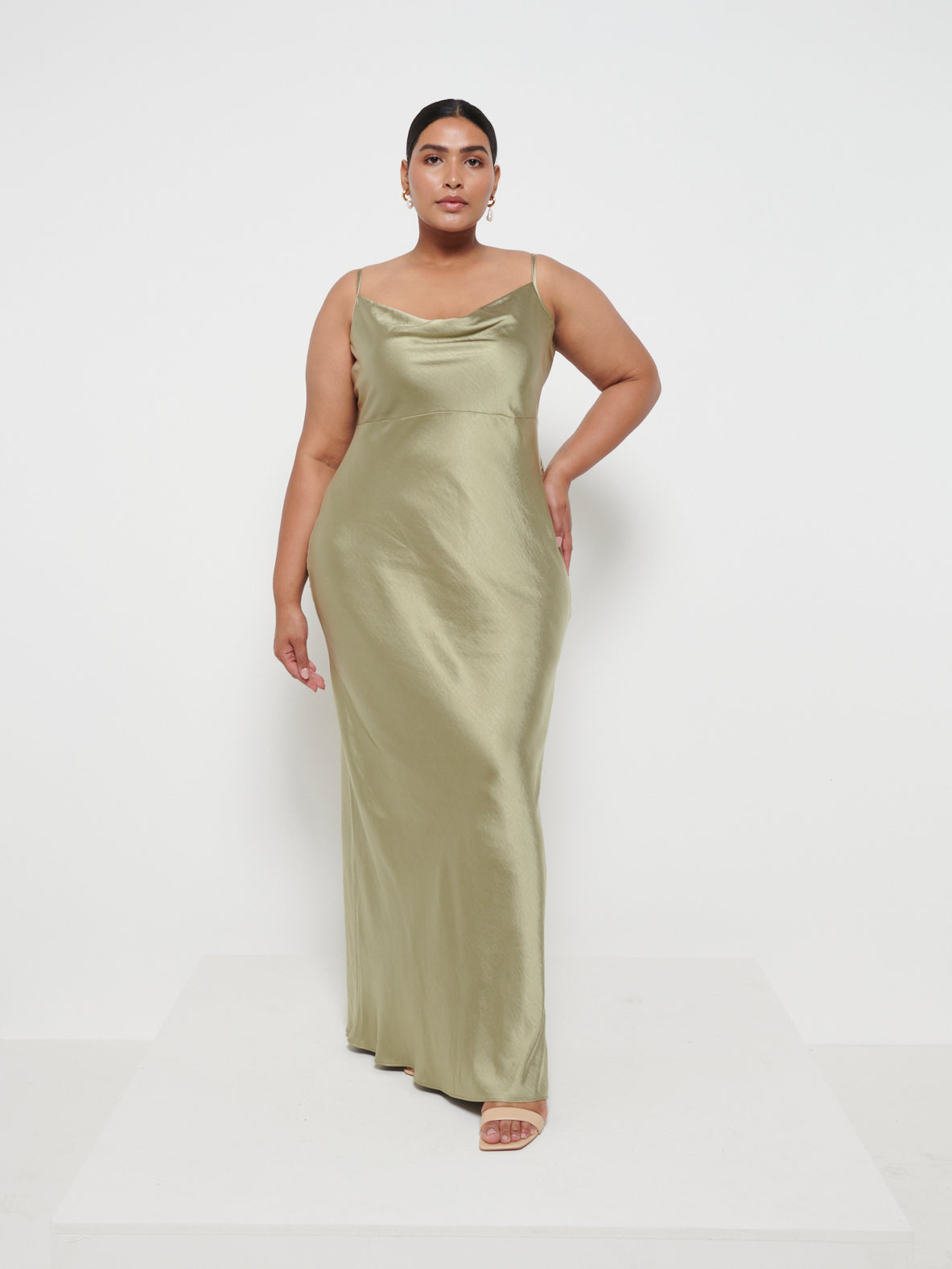 Keisha Maxi Bridesmaid Dress Curve - Matte Olive