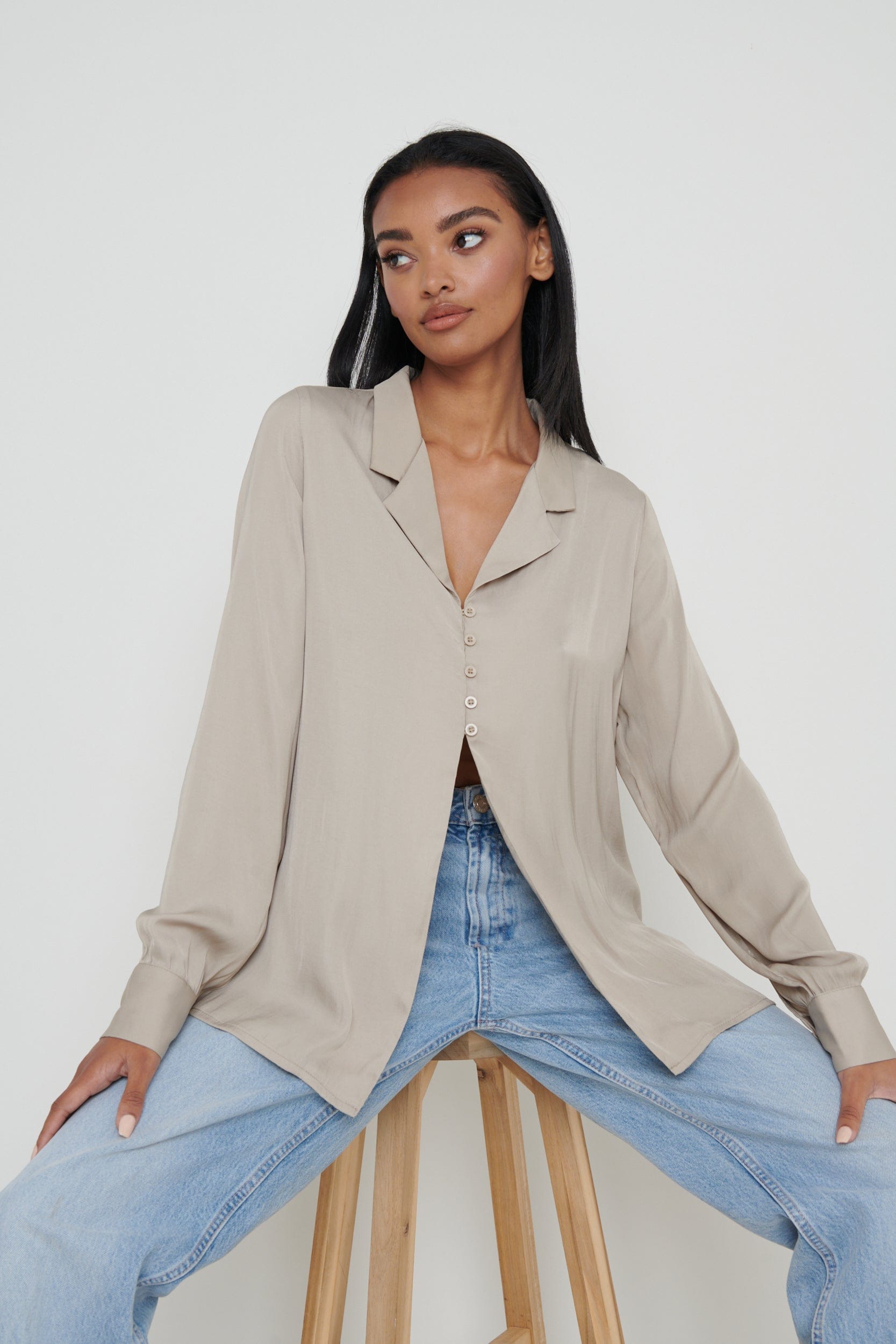 Raelyn Blouse - Taupe