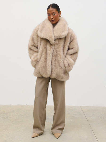 Agatha_Short_Faux_Fur_Coat_Bei