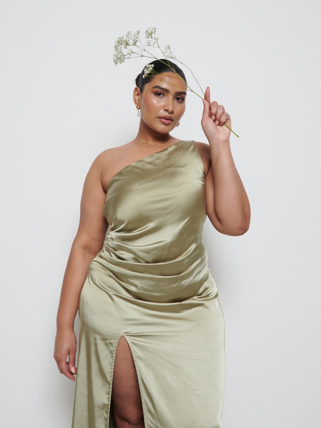 Amelia Ruched Maxi Bridesmaid Dress Curve - Olive