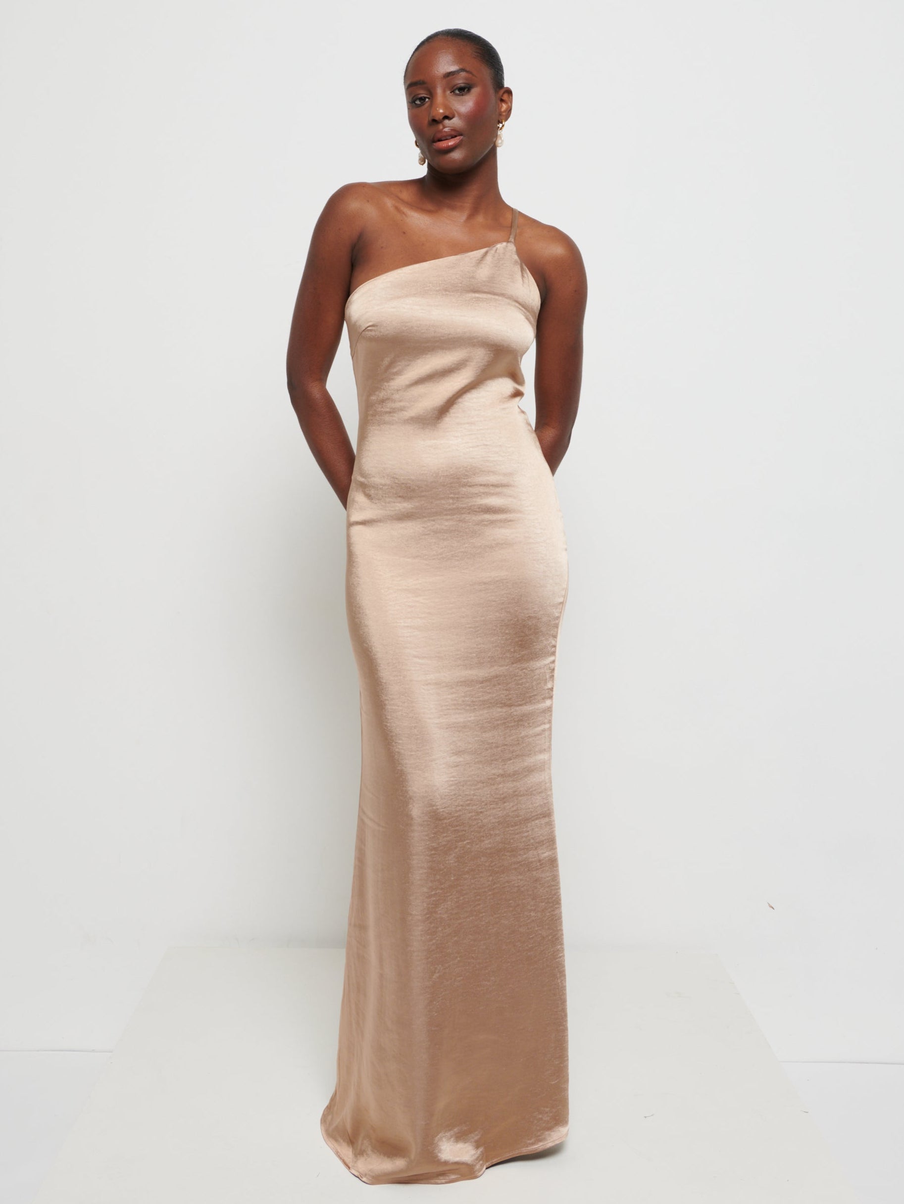 Amelia Maxi Bridesmaid Dress Matte Mocha – Pretty Lavish