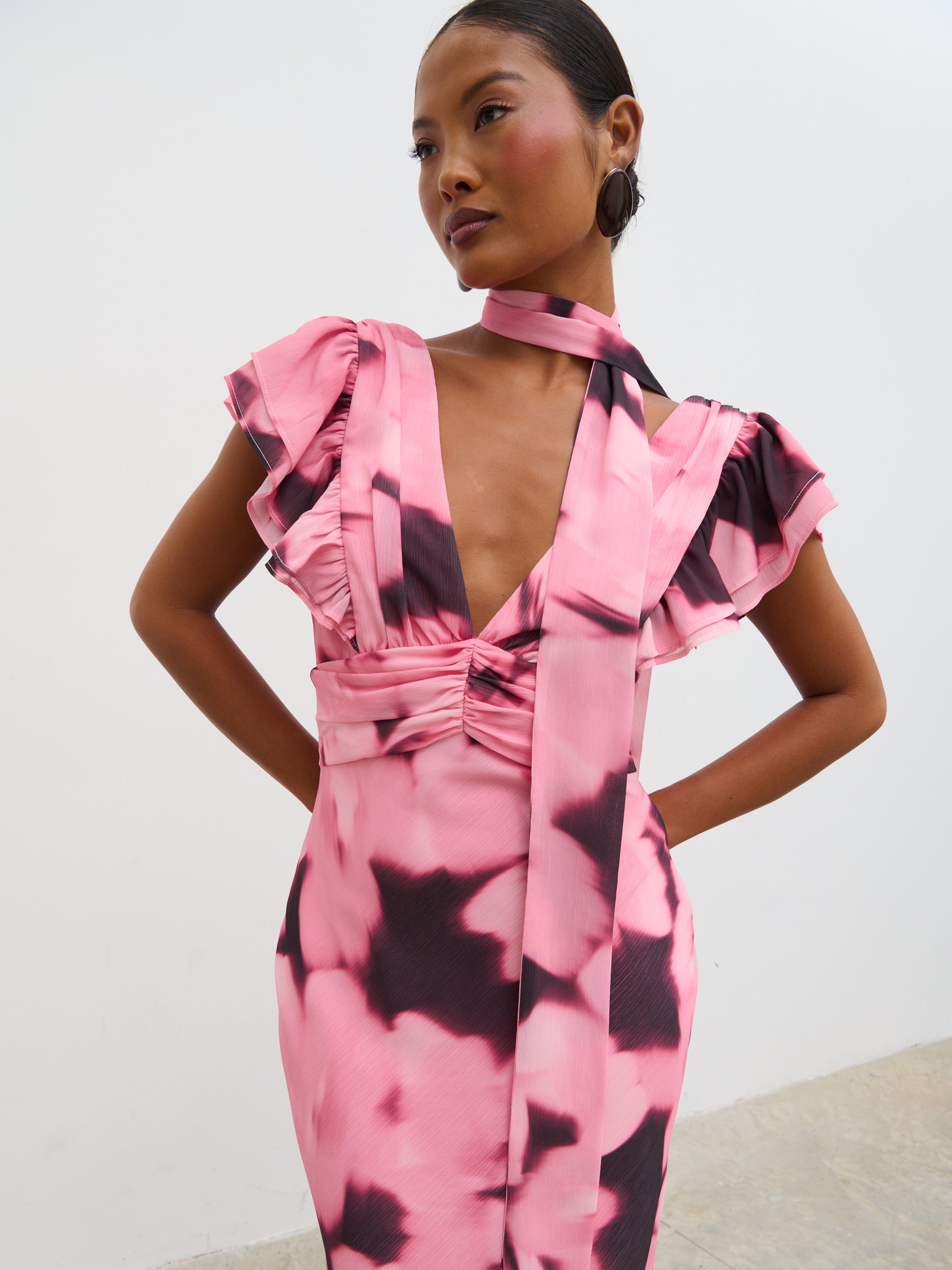 Andi V-Neck Frill Maxi Dress - Blush Watercolour Floral – Pretty