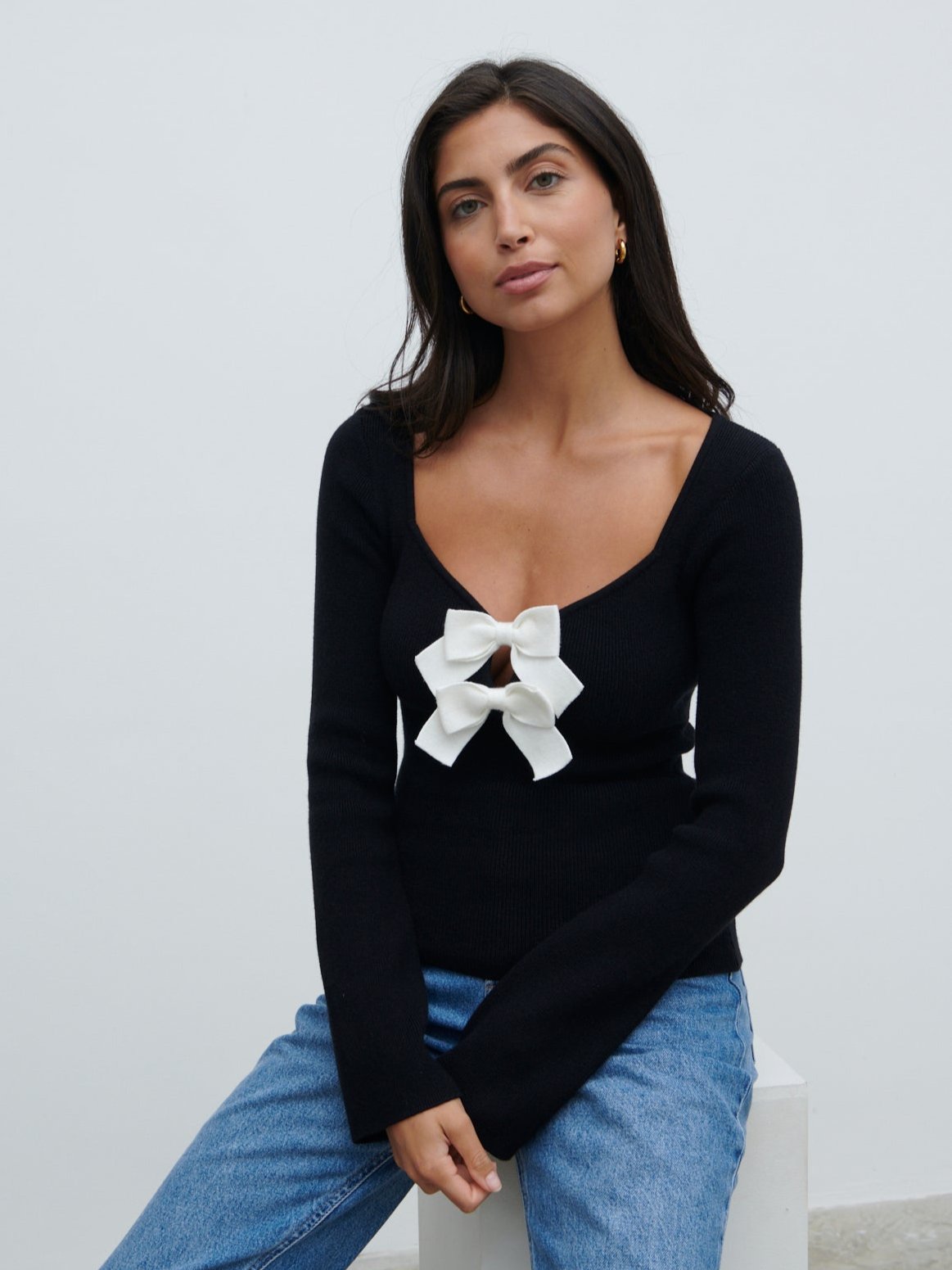 Annabeth Bow Knit Top - Black with Cream Bows