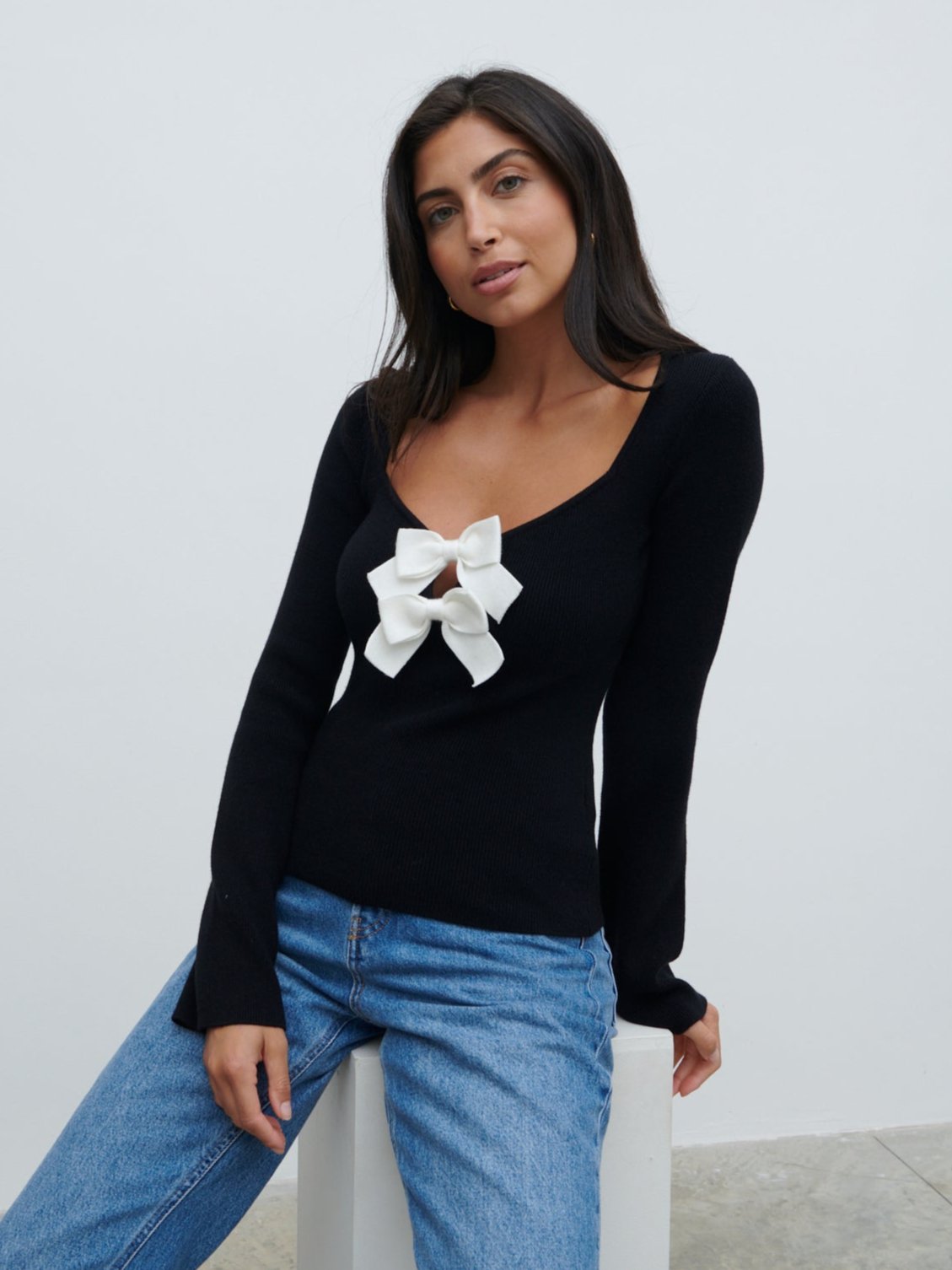 Annabeth Bow Knit Top - Black with Cream Bows