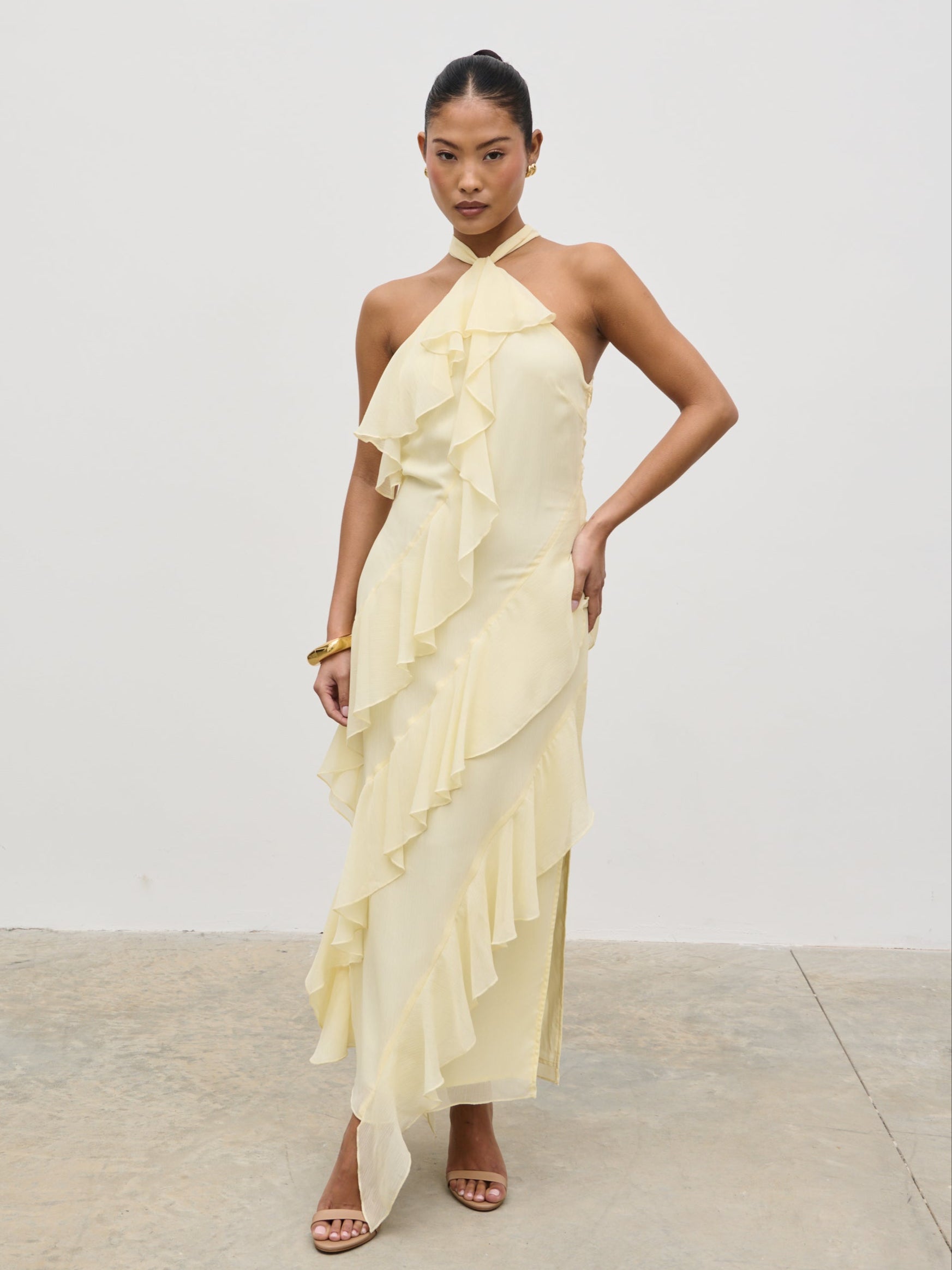 halterneck ruffle-appliqu midaxi dress in ivory Mariah White chiffon ruffle halter neck maxi dress S / Pink