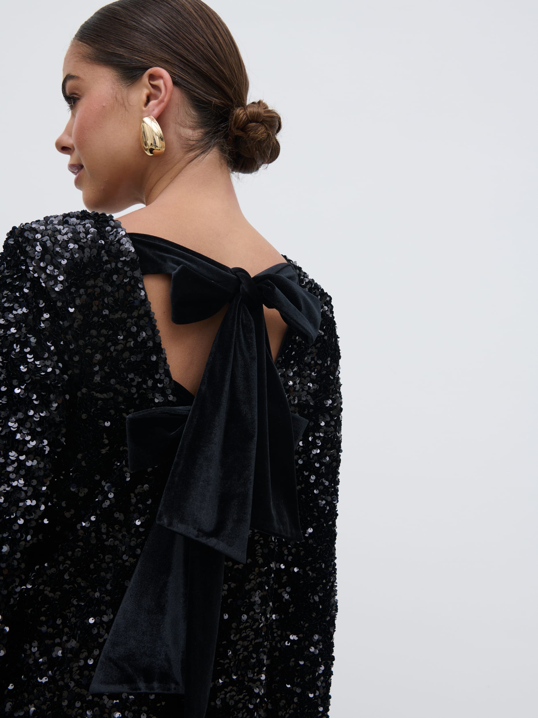 Bow Sequin Shift Dress - Black Bow Sequin Shift Dress - Black