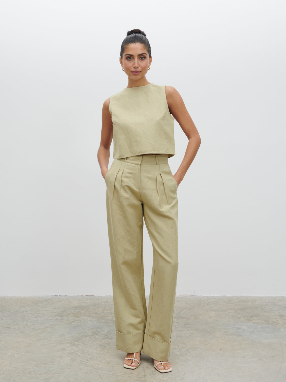 Bryony Linen Trousers Olive – Pretty Lavish