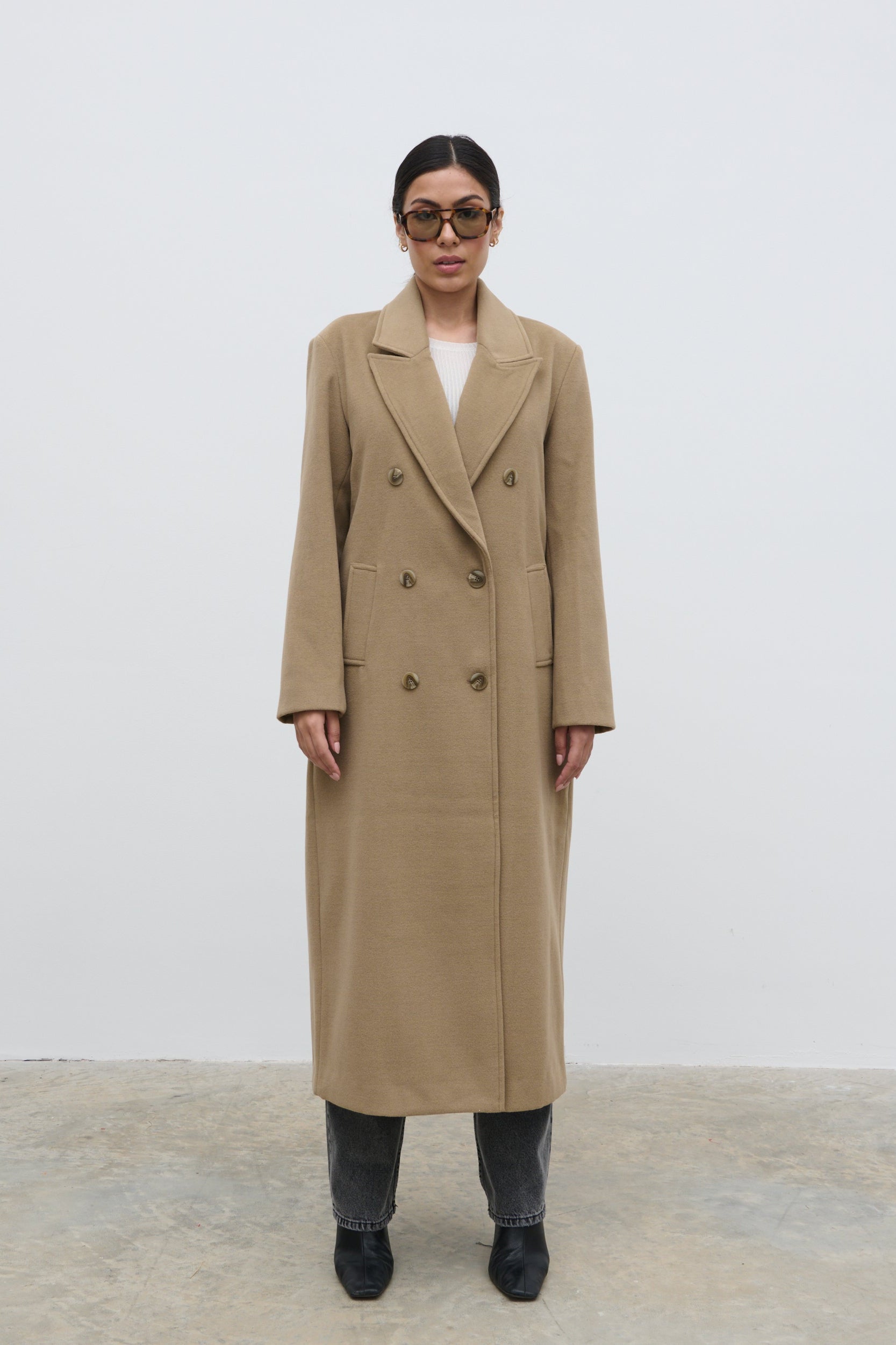 Carissa Oversized Tailored Coat - Taupe – Pretty Lavish