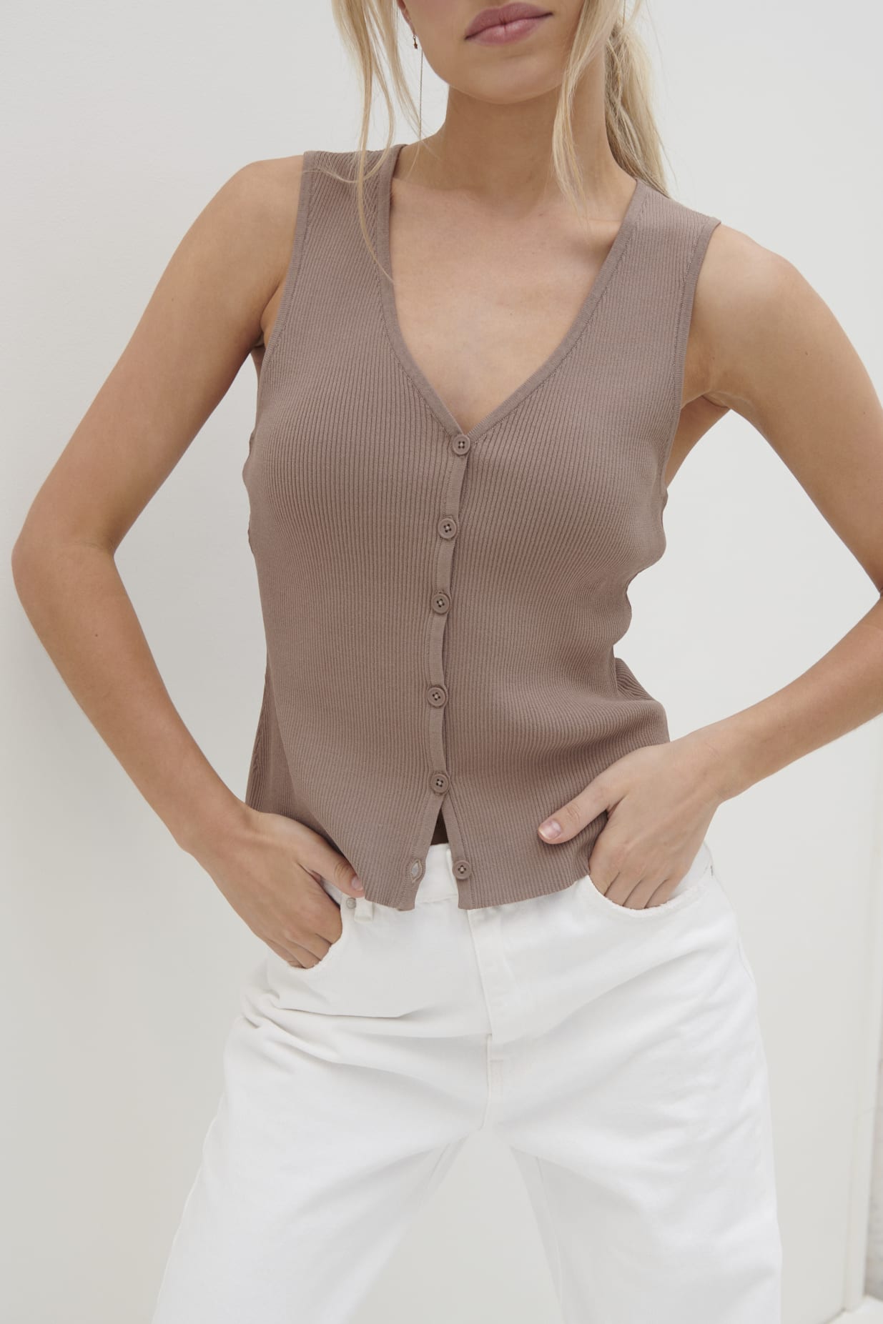 Casey Sleeveless Button Top - Taupe – Pretty Lavish