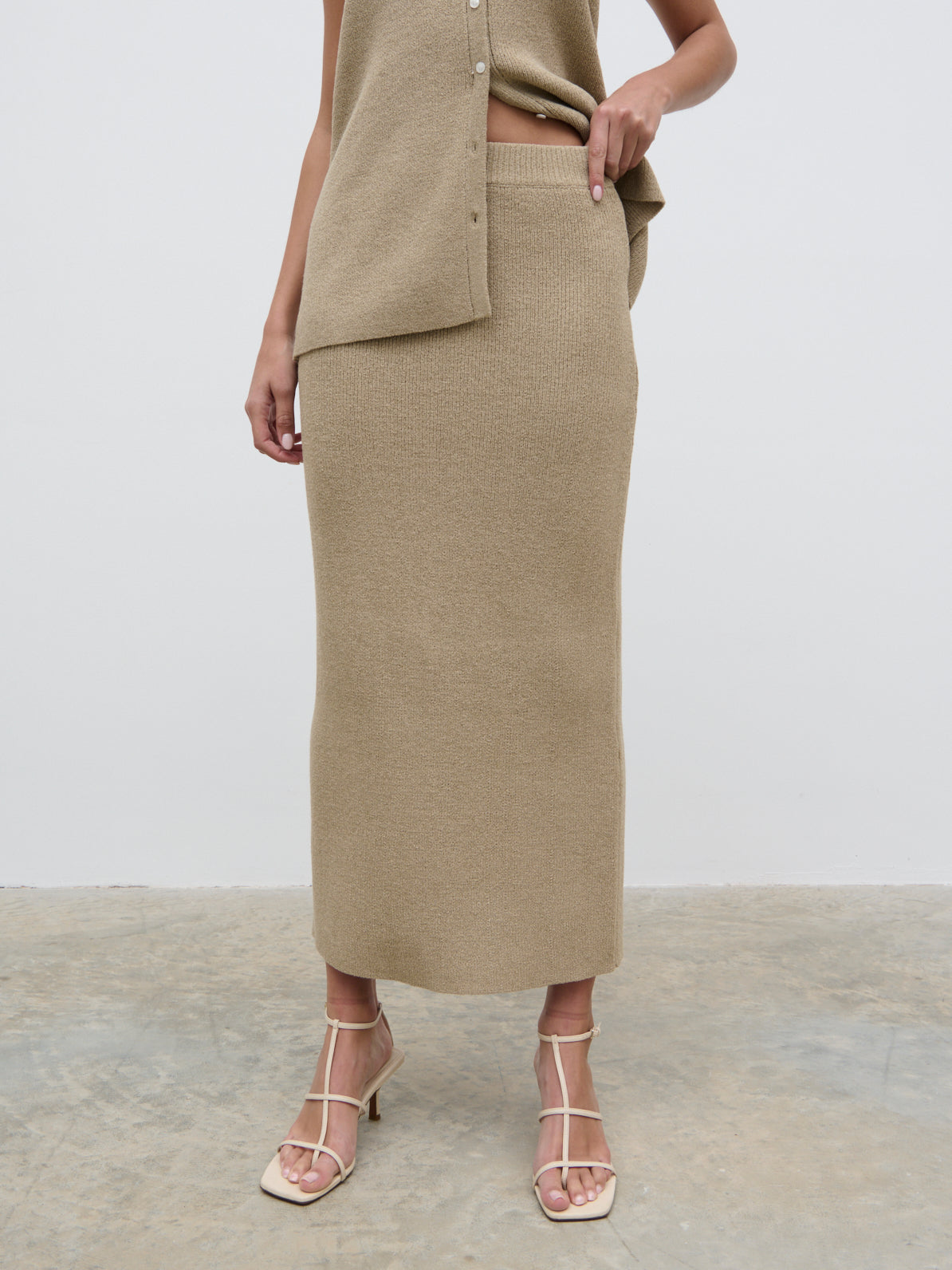 Kourtney Knit Midaxi Skirt - Taupe