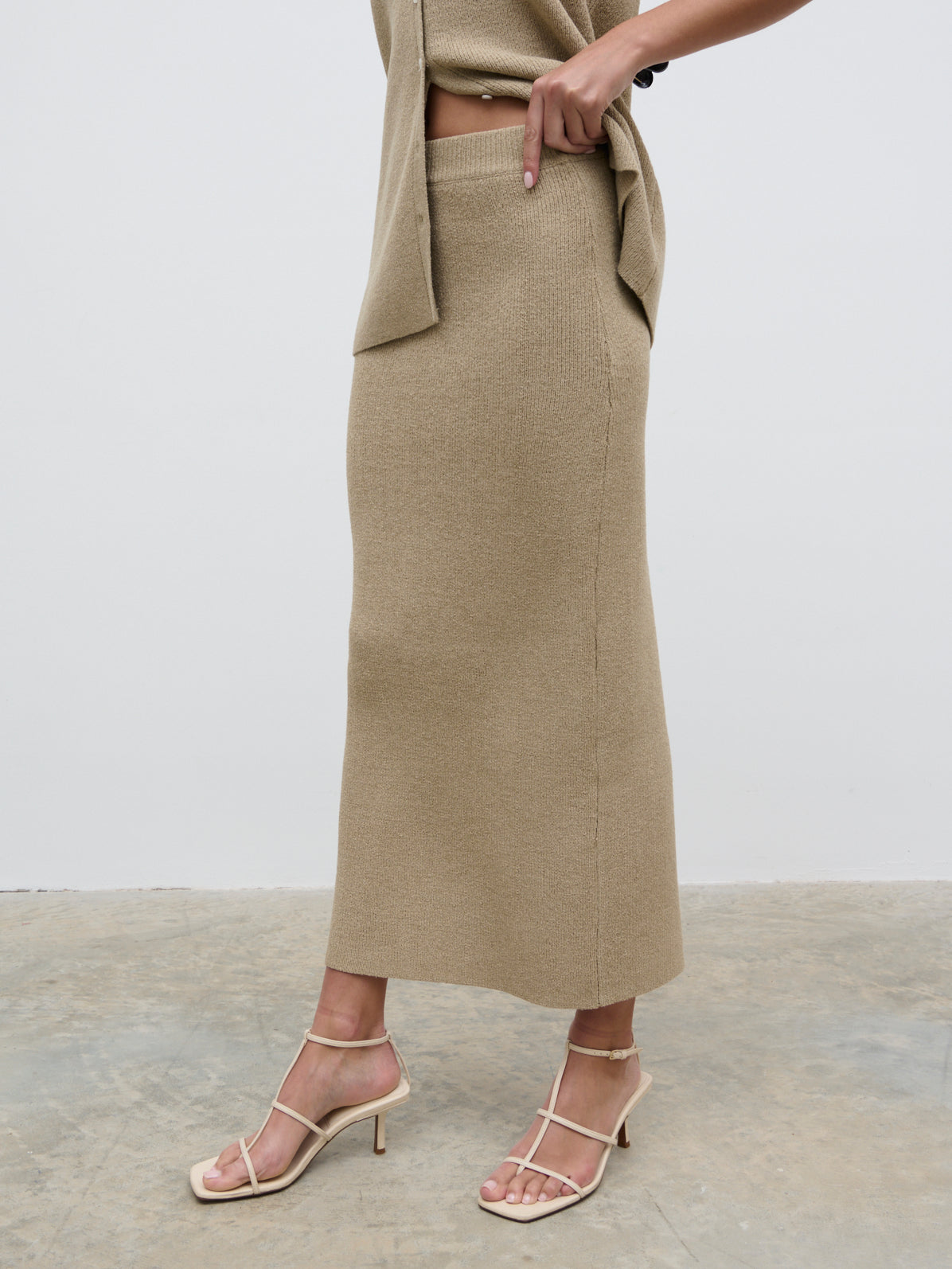 Kourtney Knit Midaxi Skirt - Taupe