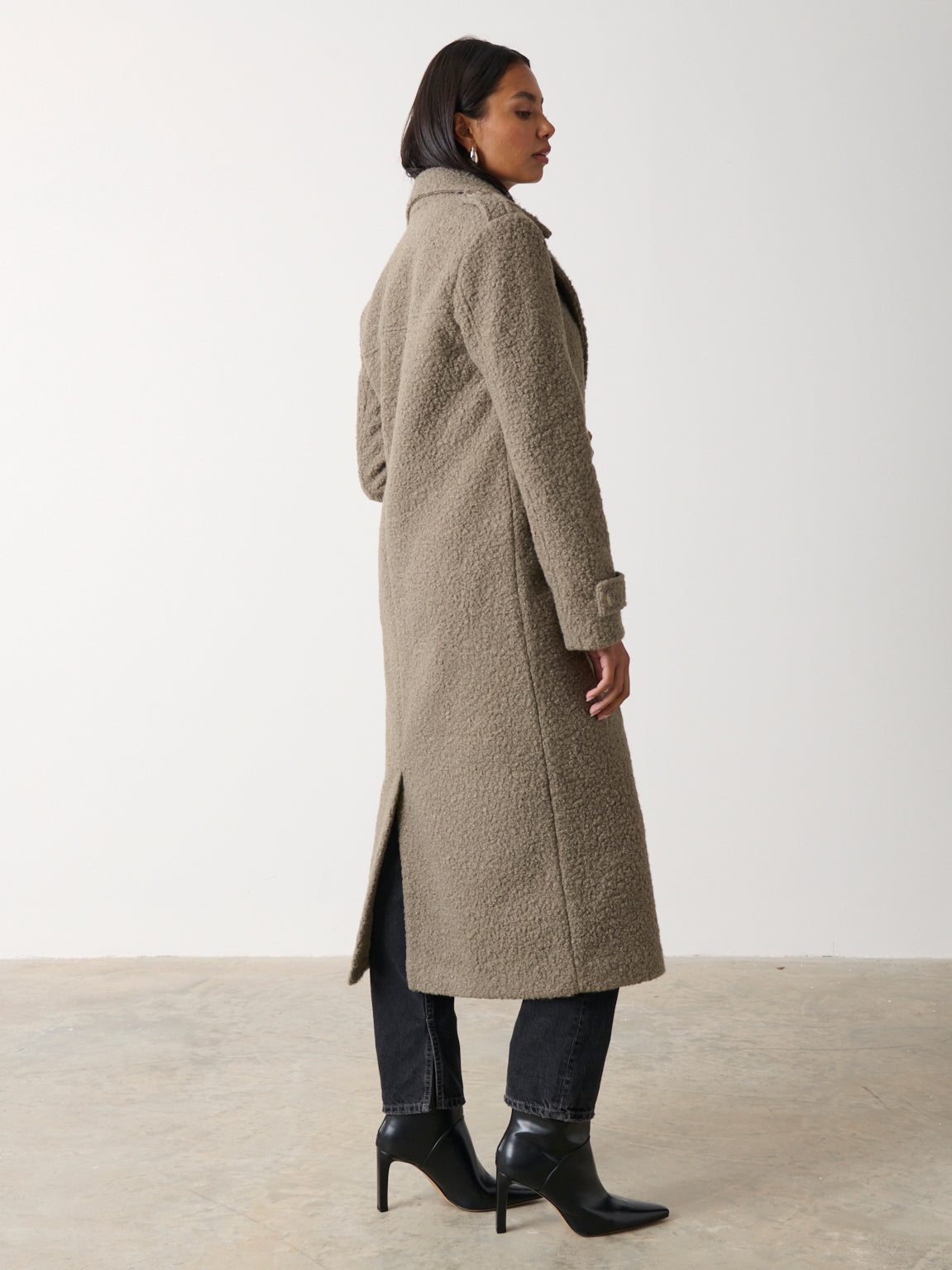 Halston Oversized Boucle Coat - Taupe – Pretty Lavish