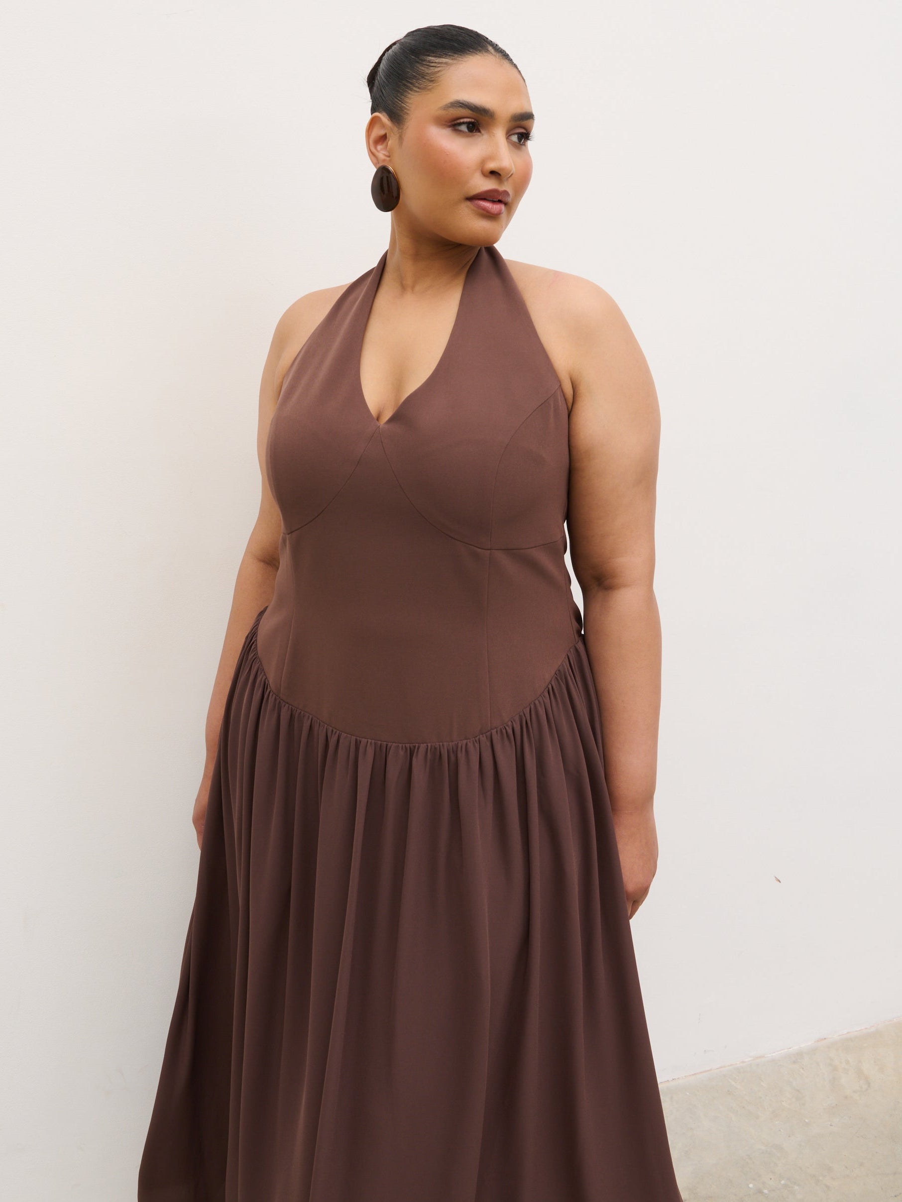 Isadora Drop Waist Maxi Dress Curve - Chocolate Brown Isadora Drop Waist Maxi Dress Curve - Chocolate Brown