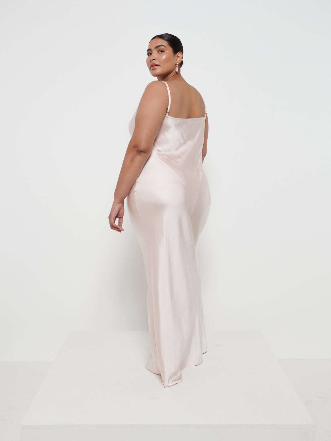 Keisha Maxi Bridesmaid Dress Curve - Matte True Blush