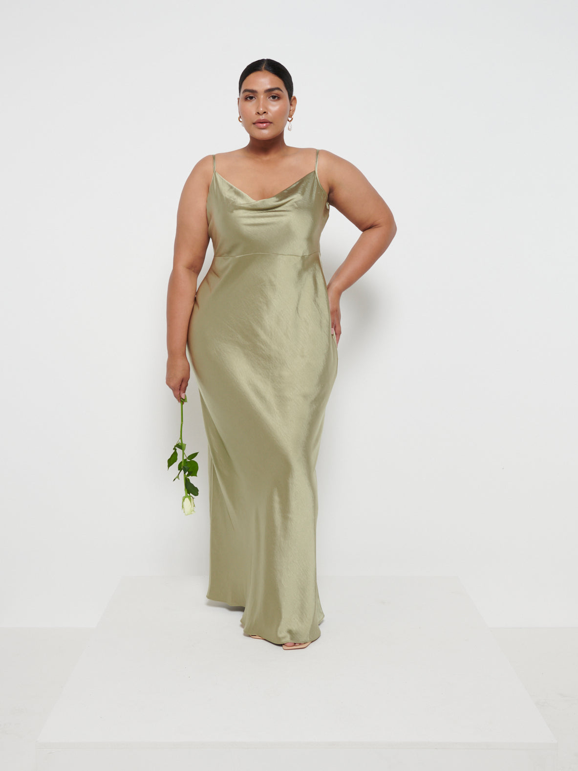 Keisha Maxi Bridesmaid Dress Curve - Matte Olive
