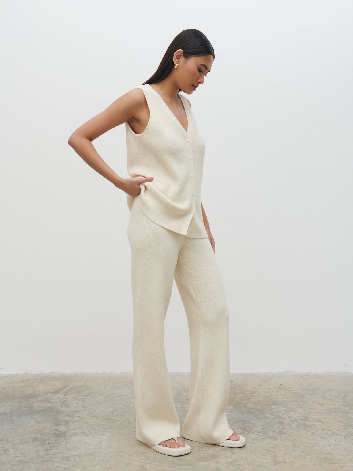 Kourtney Knit Trousers - Cream – Pretty Lavish