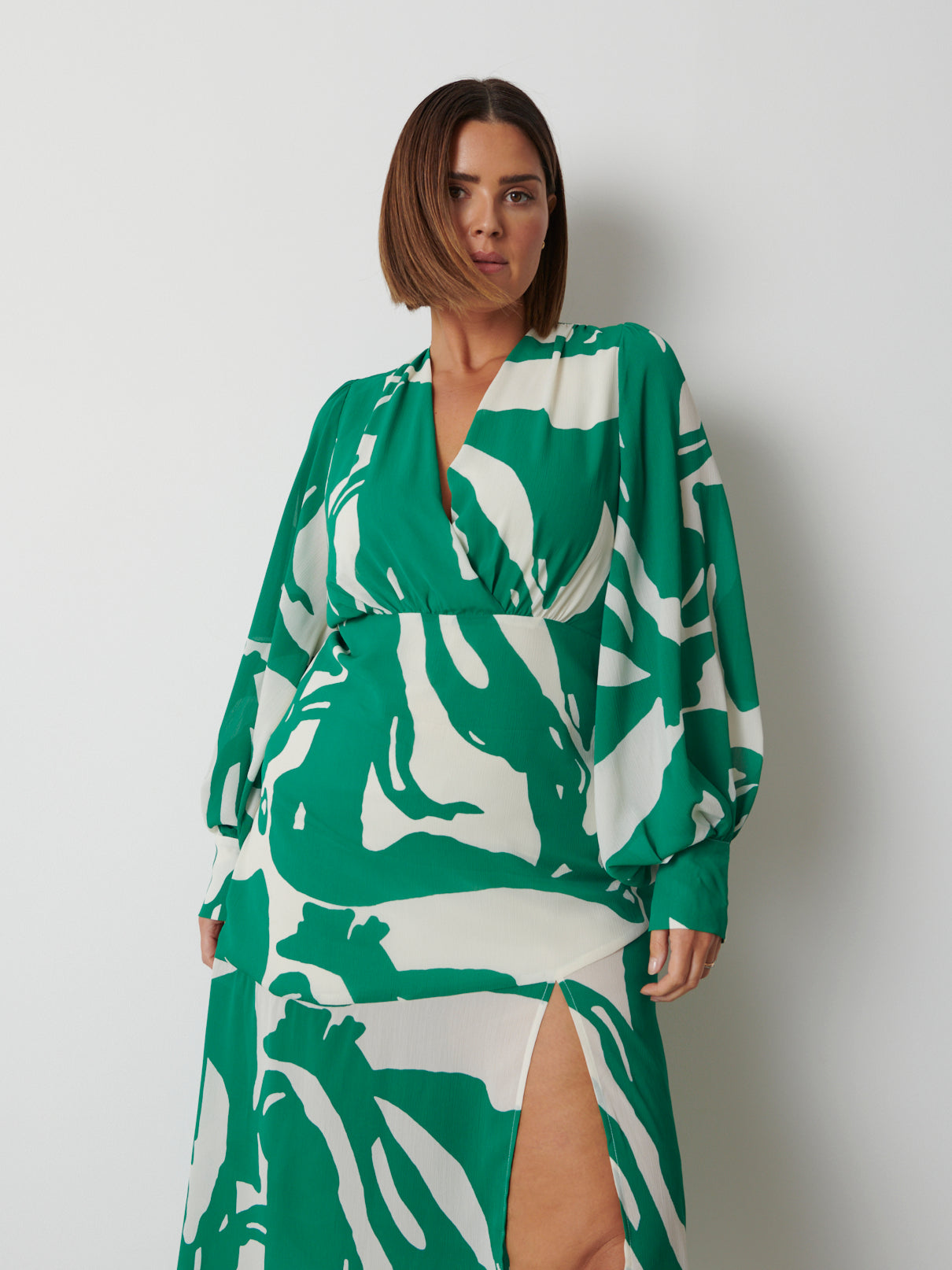 Lilianna Backless Balloon Sleeve Printed Dress Curve - Green Abstract