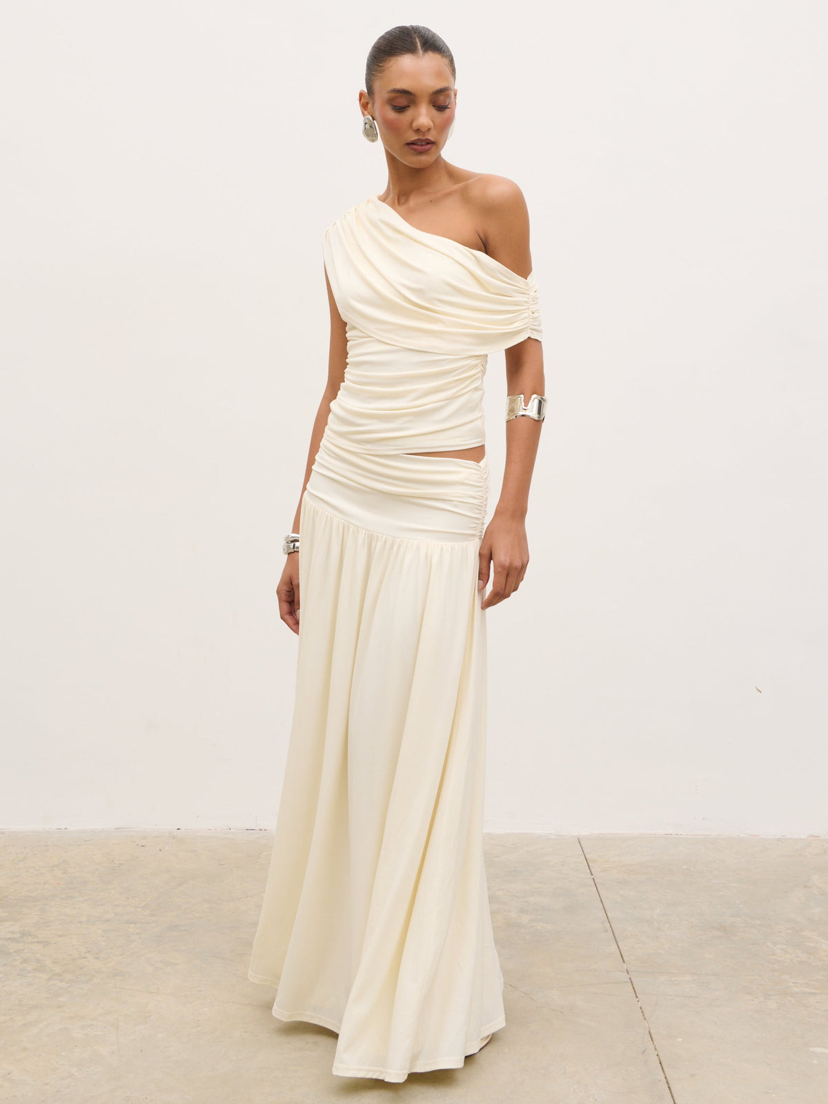 Lydia Ruched Jersey Skirt - Cream – Pretty Lavish