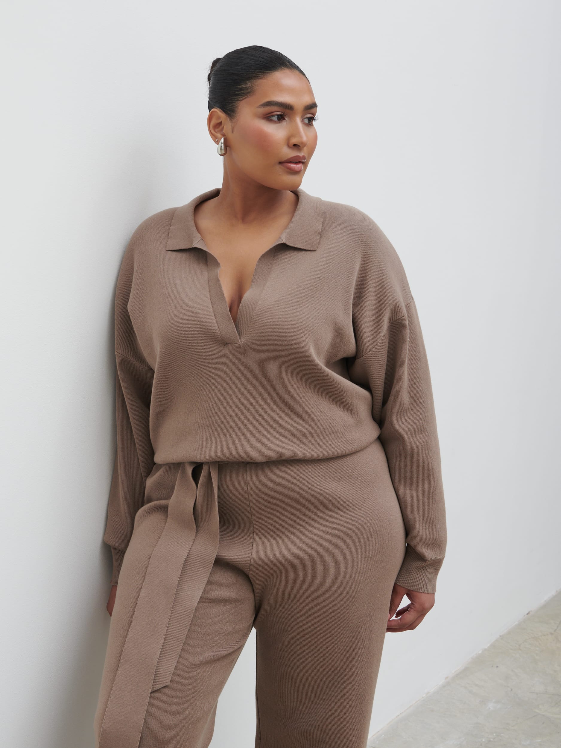 Meg Belted Knit Jumpsuit Curve Taupe – Pretty Lavish