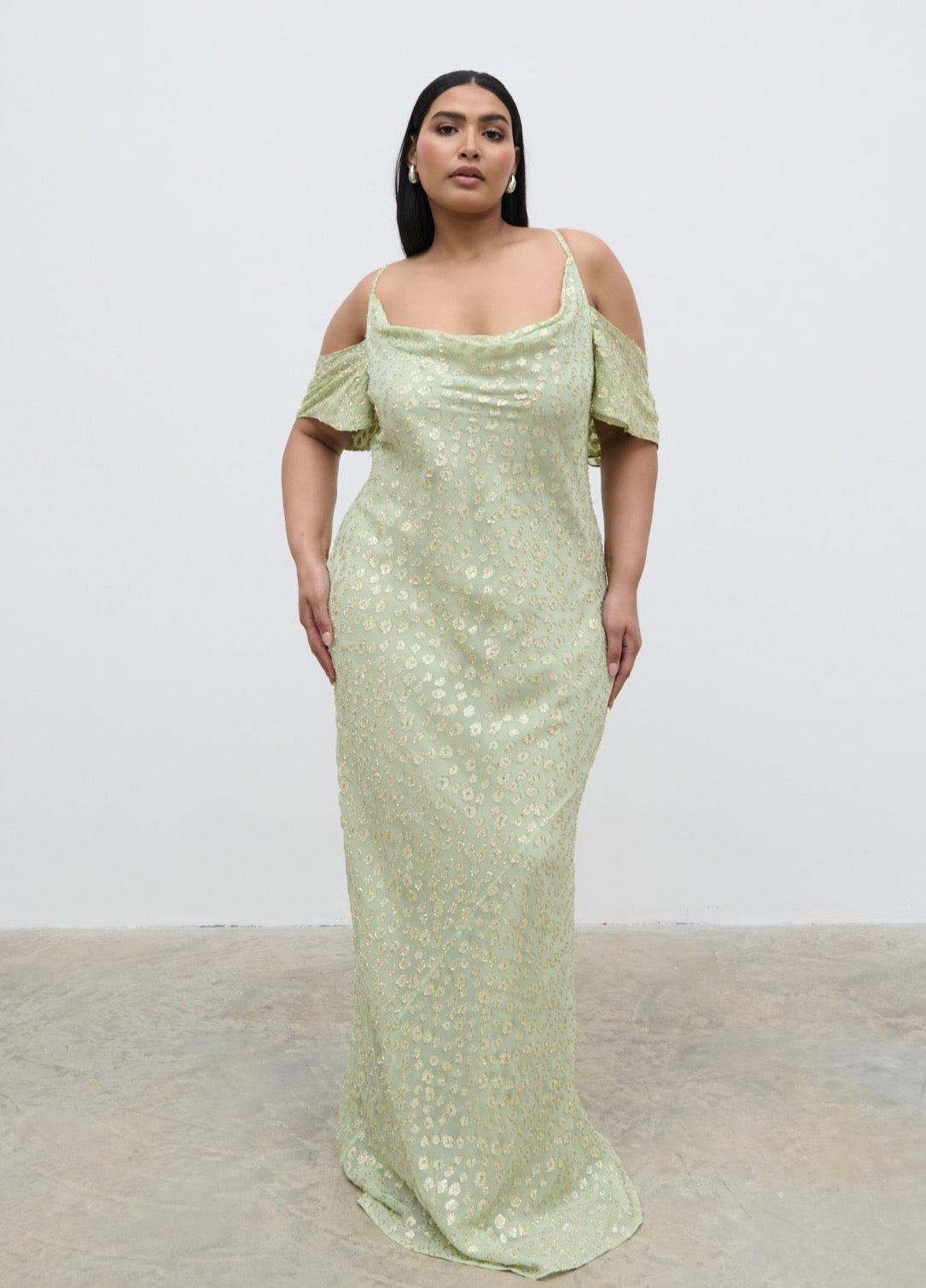 Nia Cold Shoulder Maxi Dress Curve - Pistachio Metallic