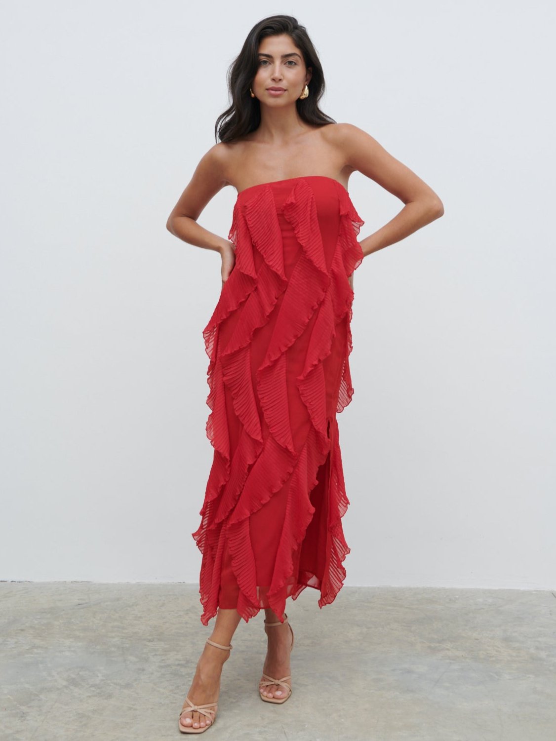 bandeau ruffle detail maxi dress in red Embellished Halter Neck Ruffle Maxi Dress in Red - 10