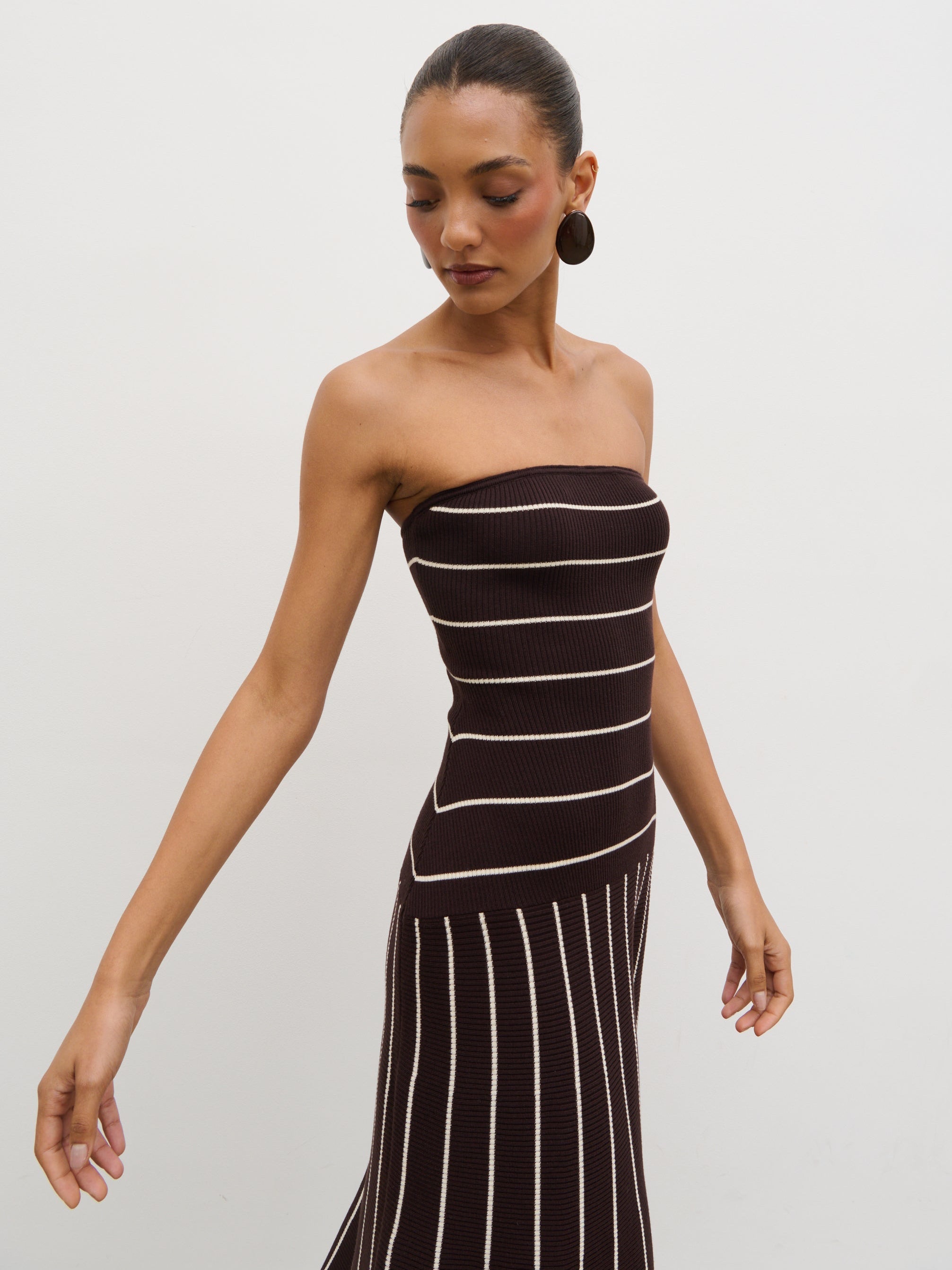 Pretty Lavish | Timeless Silhouettes