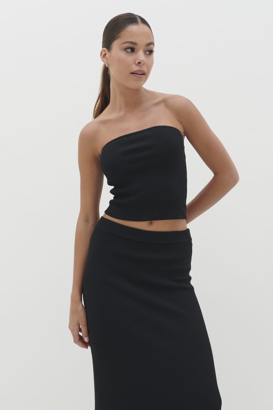 Reese Bandeau Knit Top Black – Pretty Lavish