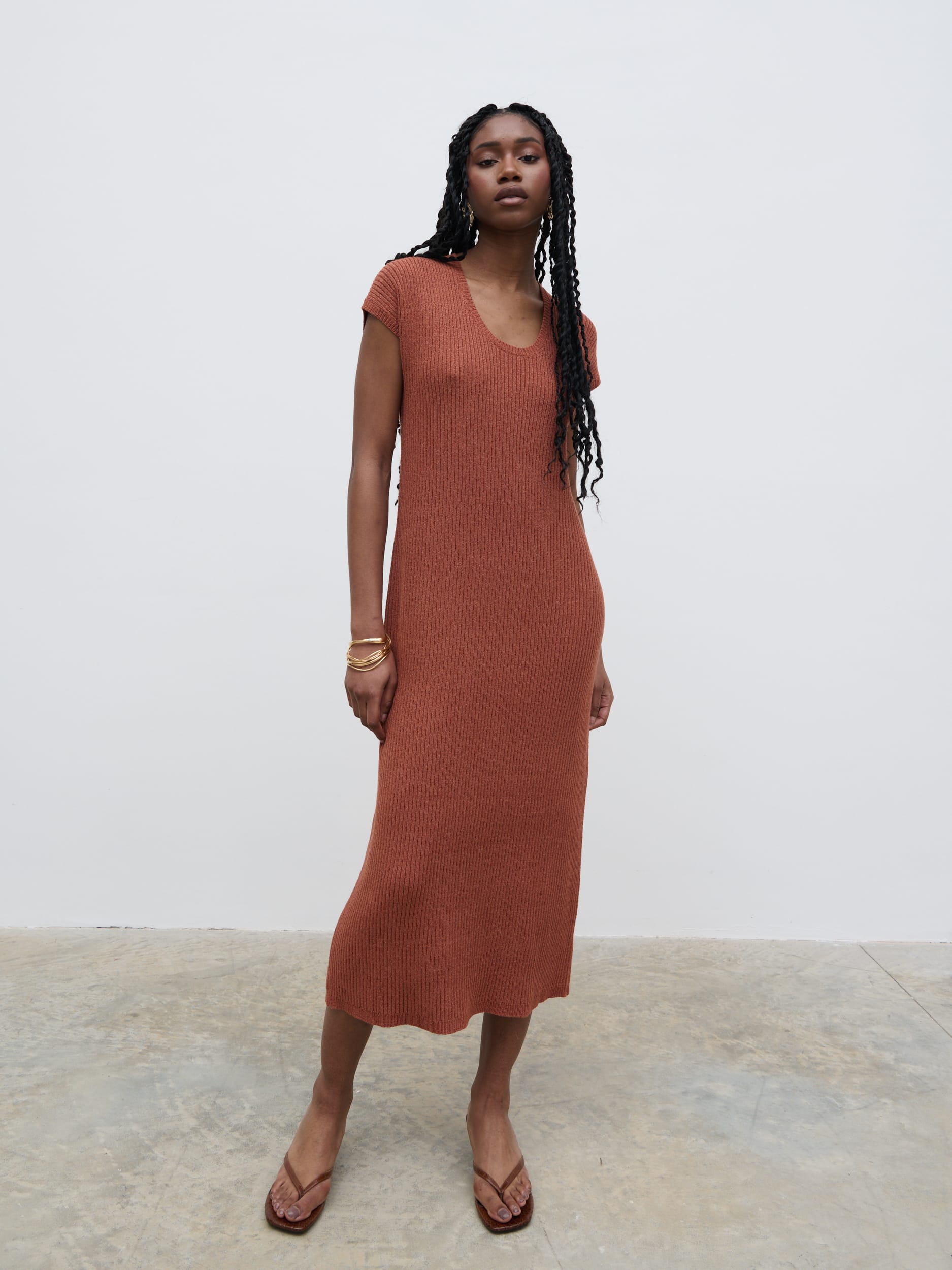 lavisha midi dress Follow & comment "link" > for links #pinterestinspired #meeshofind # dresses #womenfashion #fyp