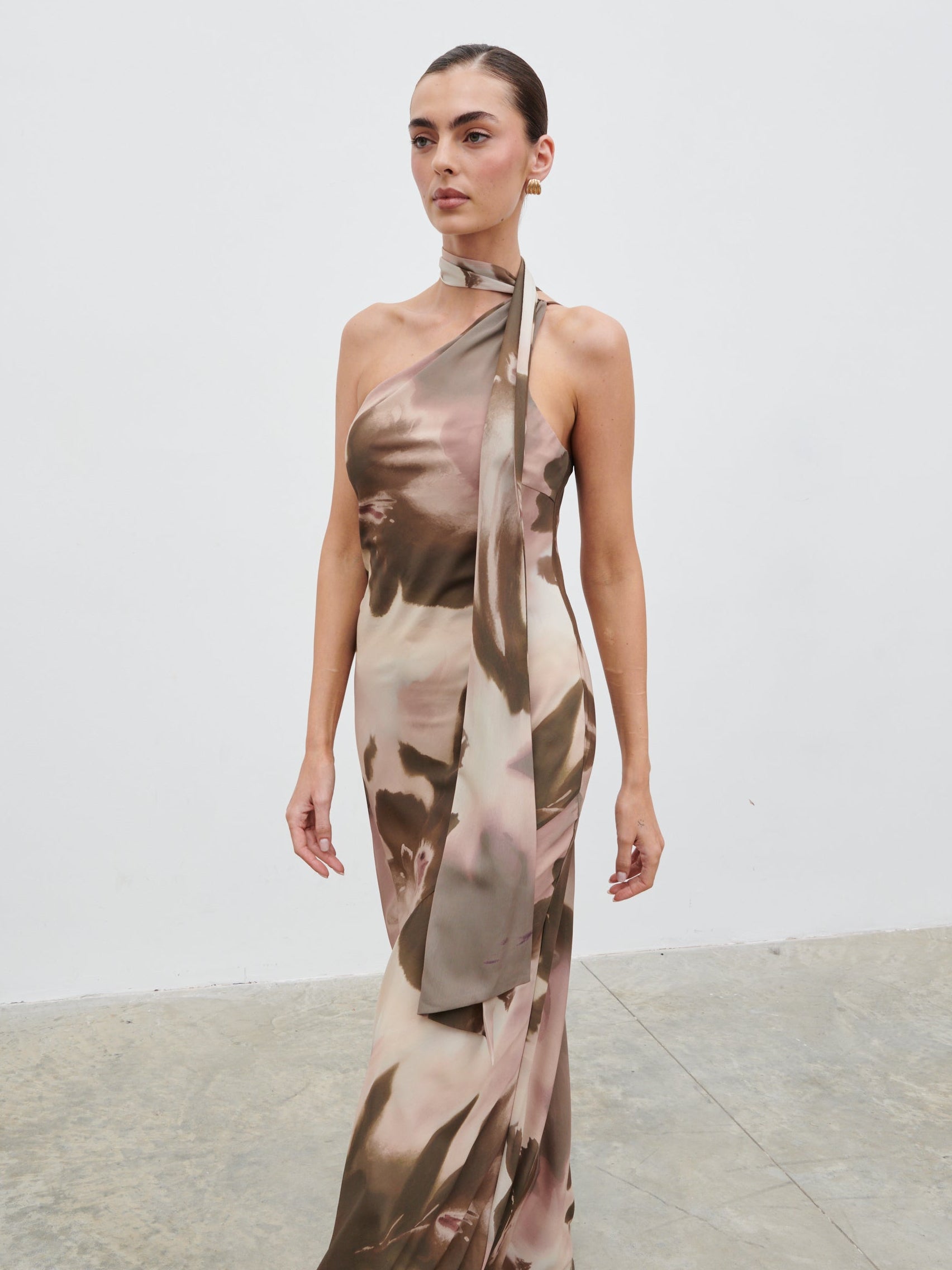 Sheree One Shoulder Chiffon Maxi Dress - Neutral Watercolour Floral Sheree One Shoulder Chiffon Maxi Dress - Neutral Watercolour Floral