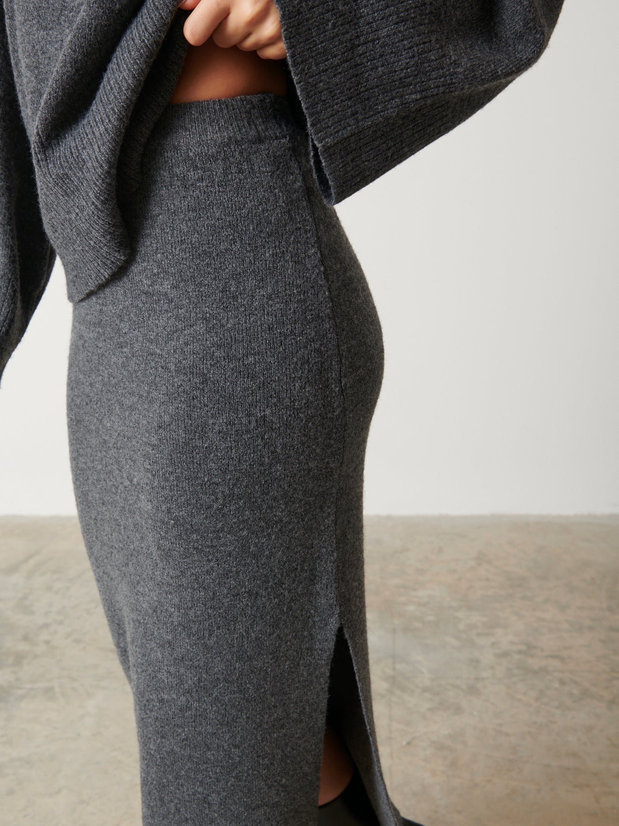 Sloane Knit Slit Midaxi Skirt - Charcoal Grey