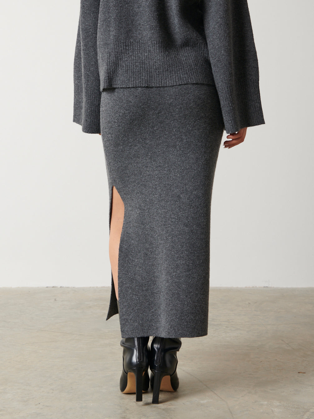 Sloane Knit Slit Midaxi Skirt - Charcoal Grey