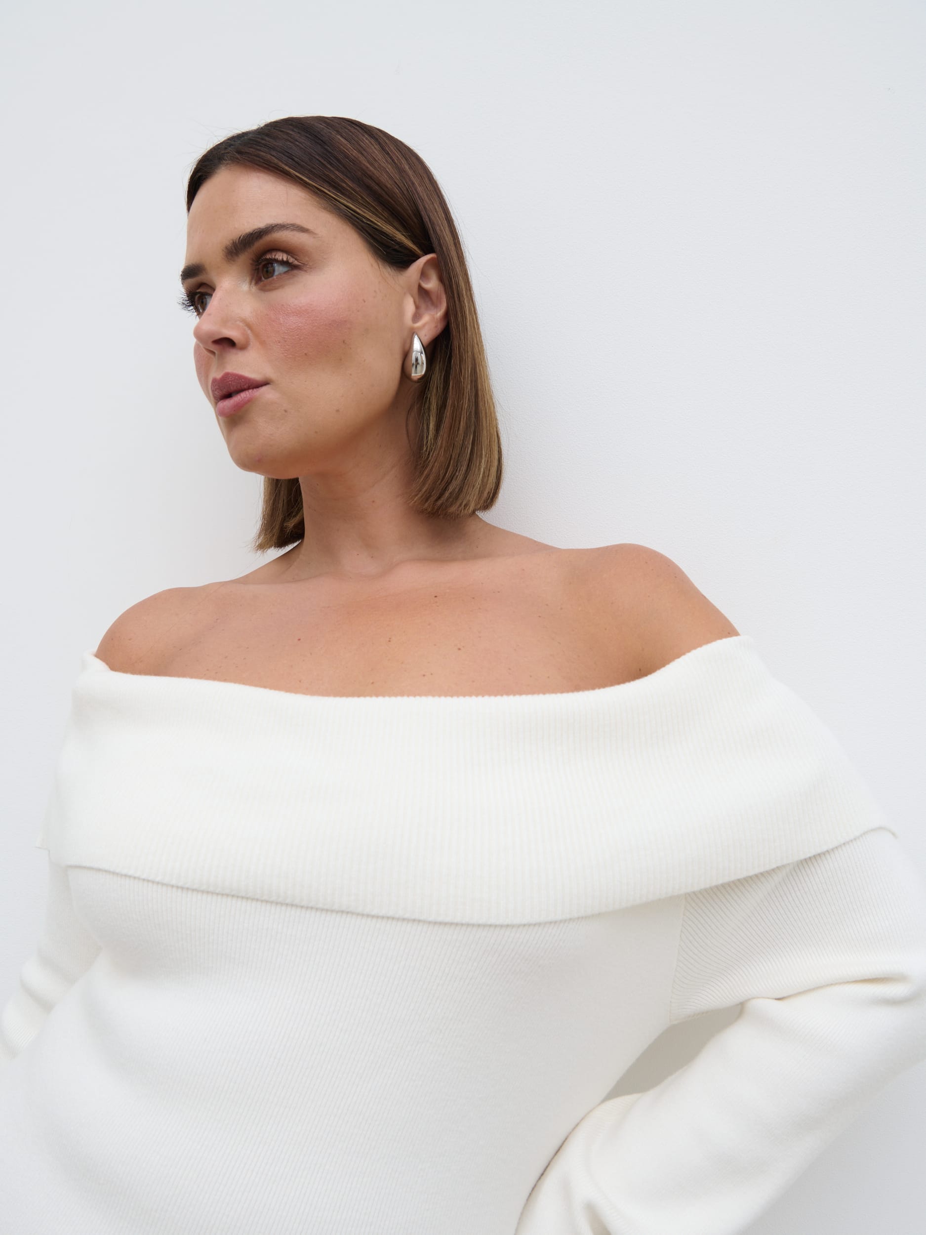 soreya bardot knit dress Bardot Off Shoulder Knitted Dress Soreya Bardot Knit Dress Black Pretty Lavish