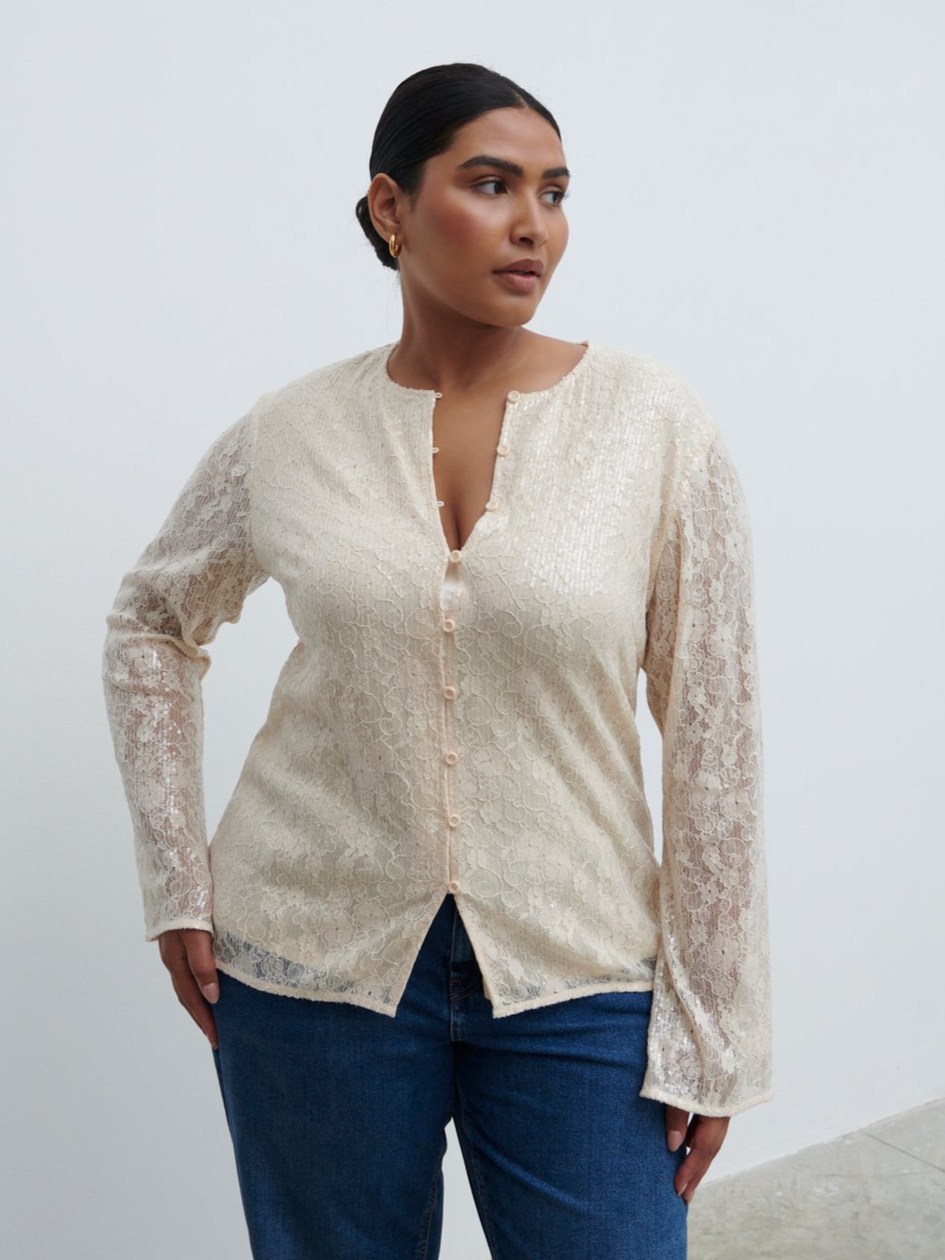 Tai Sequin Lace Cardigan Curve - Oyster