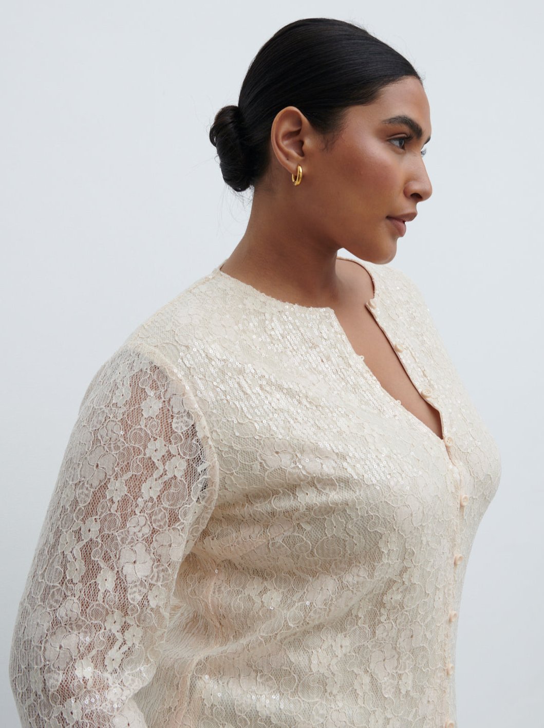 Tai Sequin Lace Cardigan Curve - Oyster