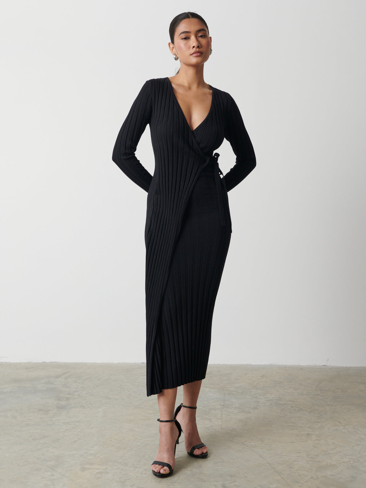 Vinnie Wrap Tie Midaxi Dress - Black