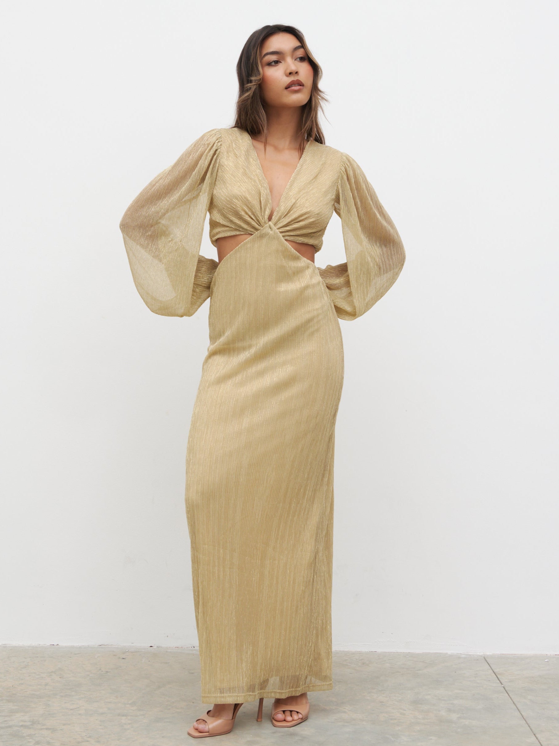 Zaya Plisse Metallic Maxi Dress - Metallic Gold Pretty Lavish Zaya Plisse Metallic Maxi Dress - Metallic Gold Pretty Lavish