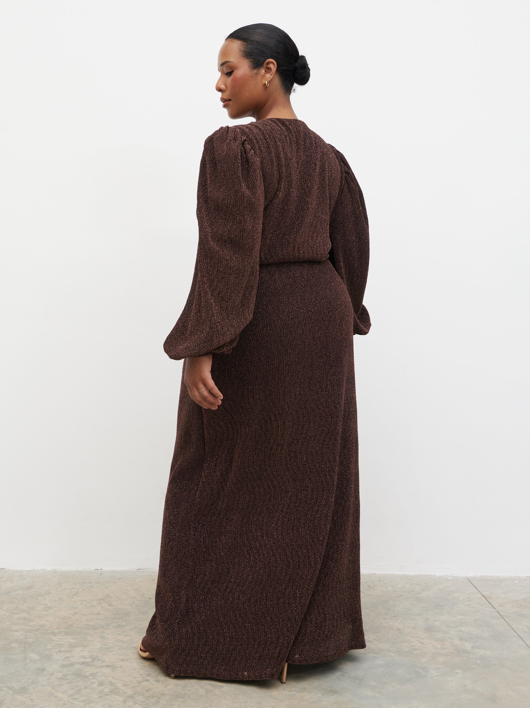 Zaya Lurex Metallic Maxi Dress Curve - Brown Zaya Lurex Metallic Maxi Dress Curve - Brown