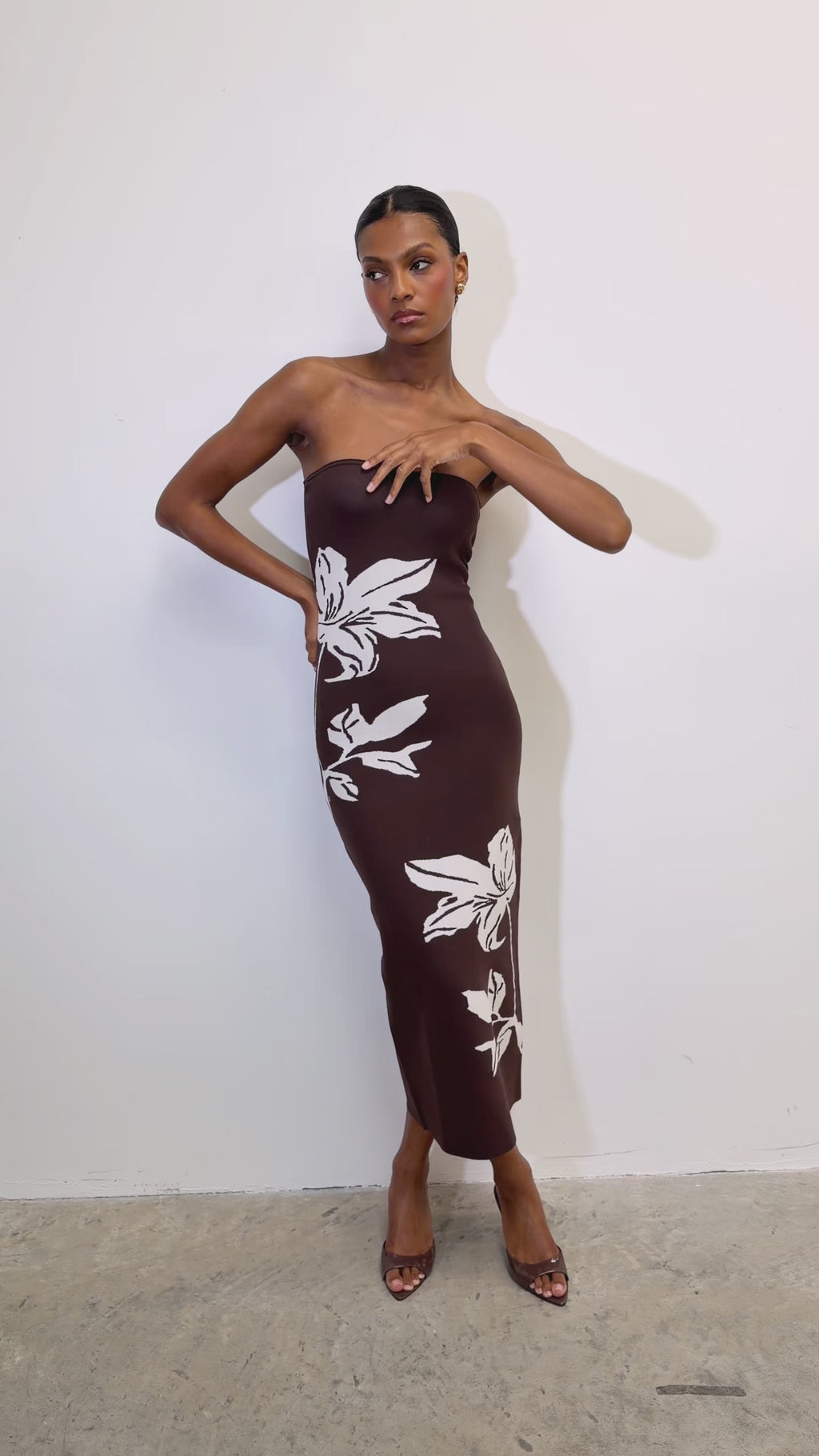 Montanna is 5'7" & Wears Size UK XS|Milena Floral Bandeau Knit Midaxi Dress - Chocolate and Cream
