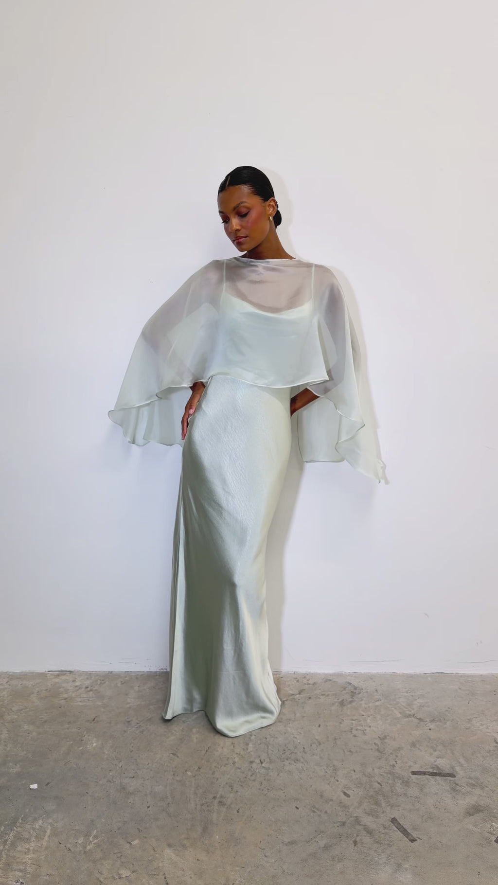 Montanna is 5'7" & Wears Size UK XS-S|Alaia Organza Cape - Sage