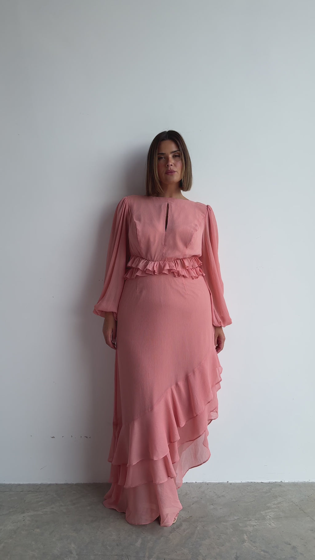 Rafaela Is 5'9" & Wears Size UK 18|Adelina Cut Out Ruffle Maxi Dress Curve - Apricot Ice