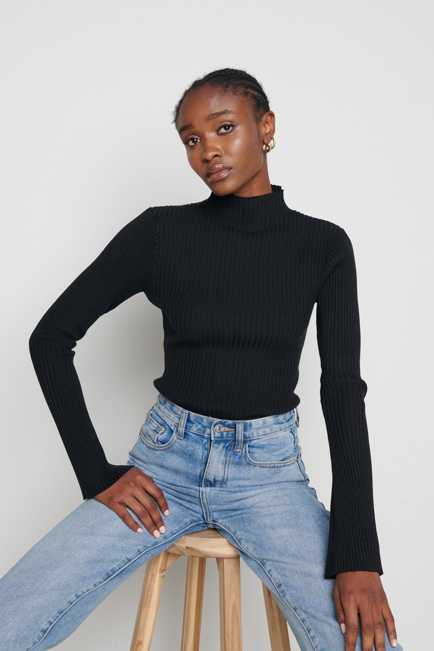 Abbey Ribbed Grown Neck Top - Black