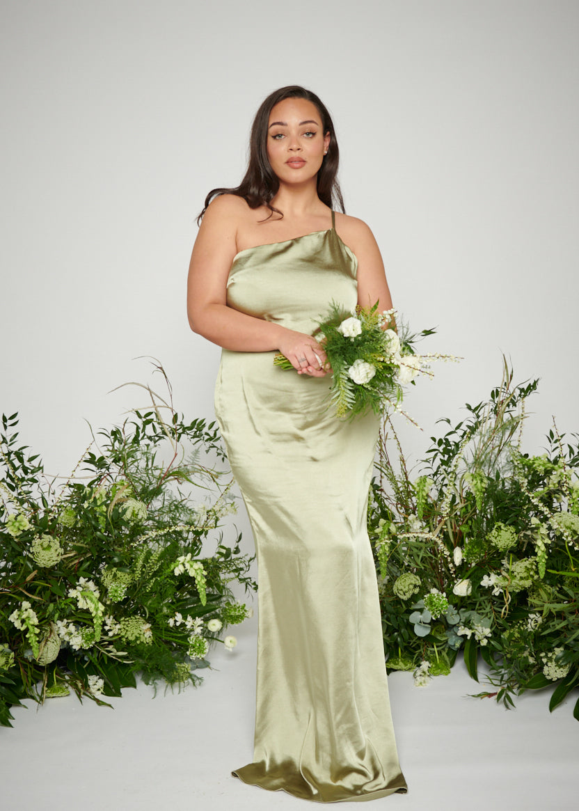 Amelia Maxi Bridesmaid Dress Curve - Matte Olive