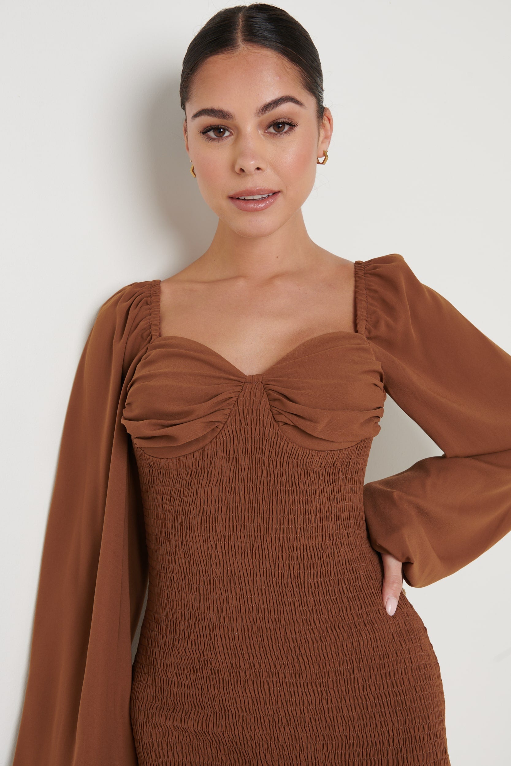 Delilah Sweetheart Neck Shirred Dress - Brown – Pretty Lavish
