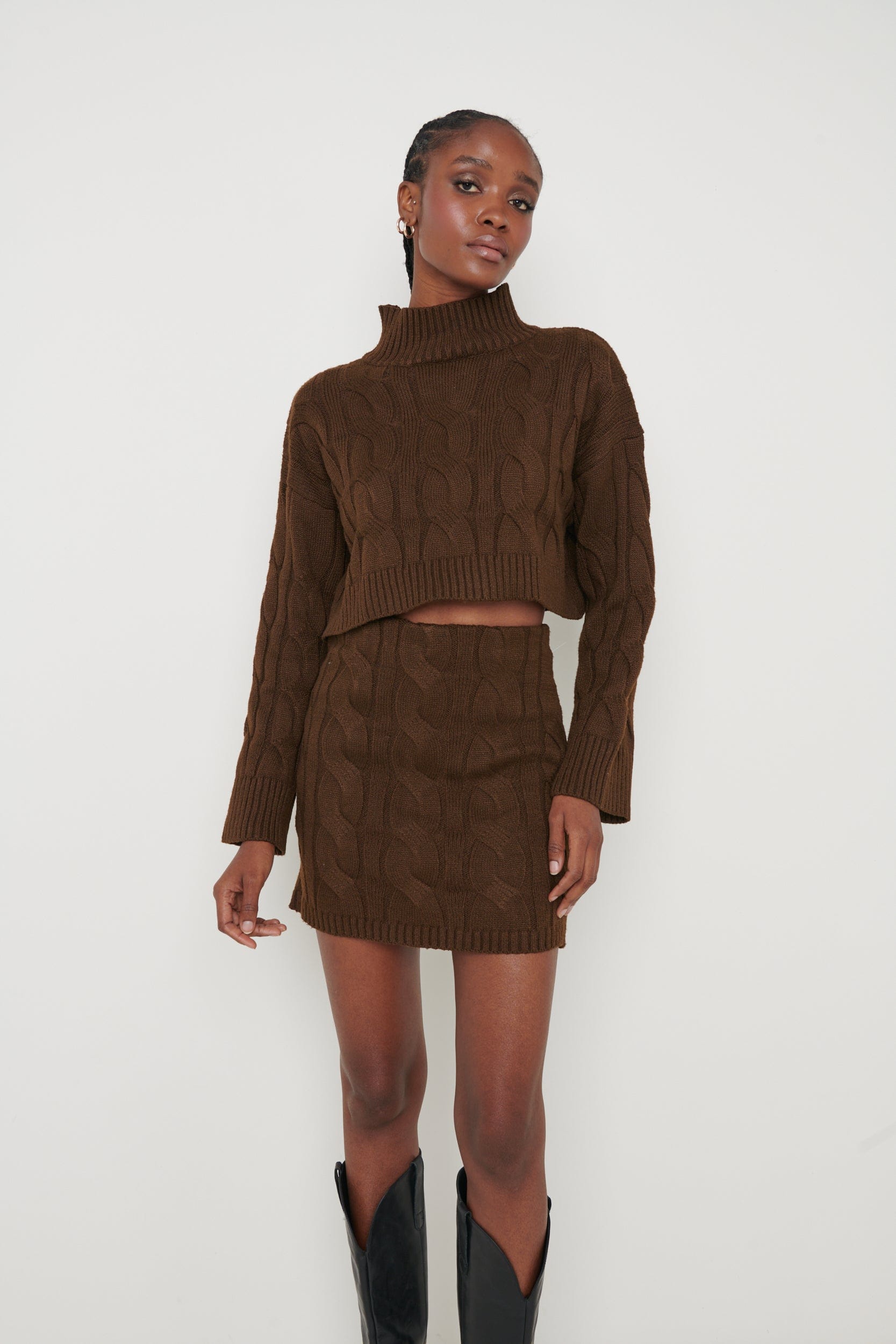 Hunter Cable Knit Cropped Jumper - Brown