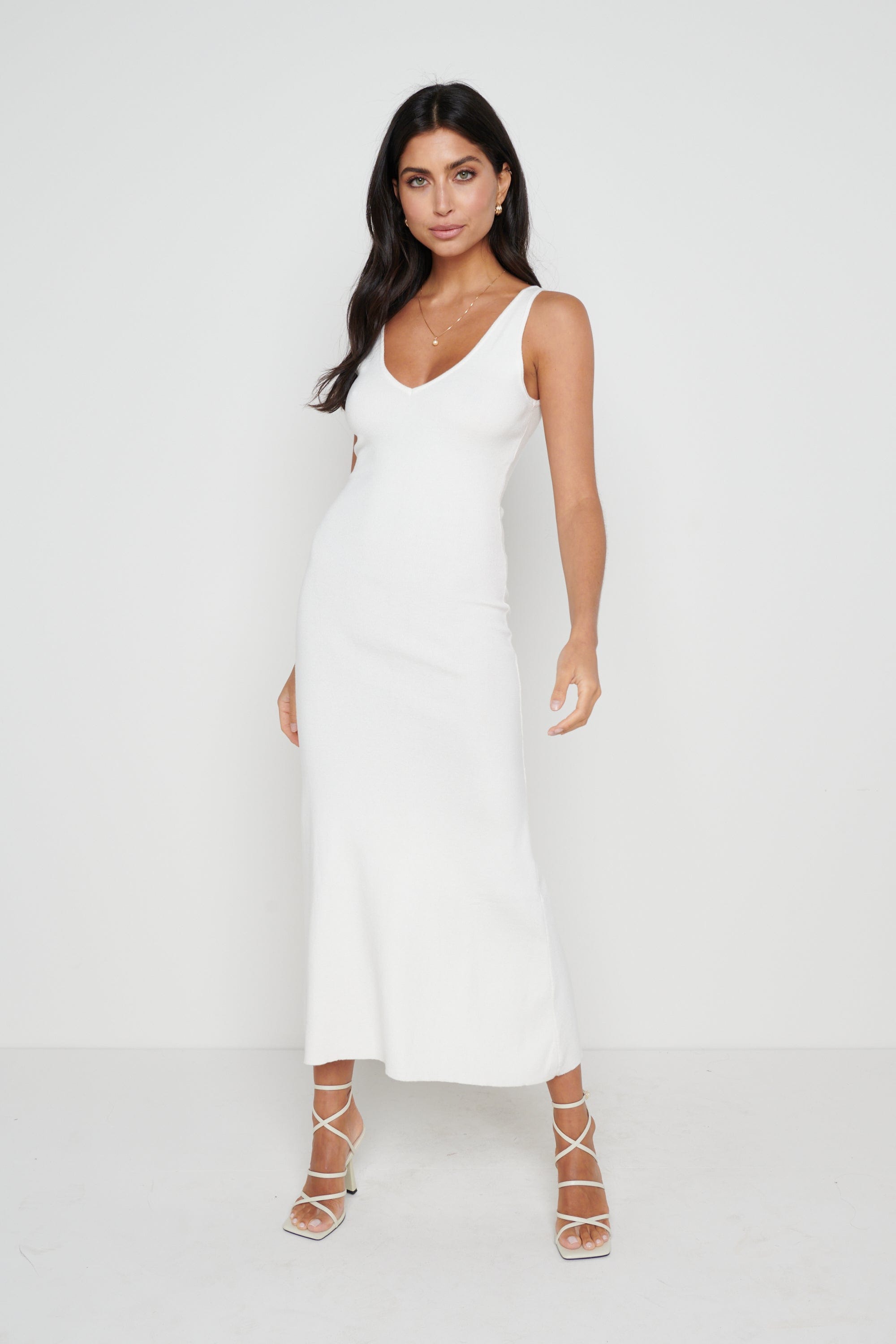 MONA A-LINE KNIT DRESS Pretty Lavish MONA A-LINE KNIT DRESS Pretty Lavish
