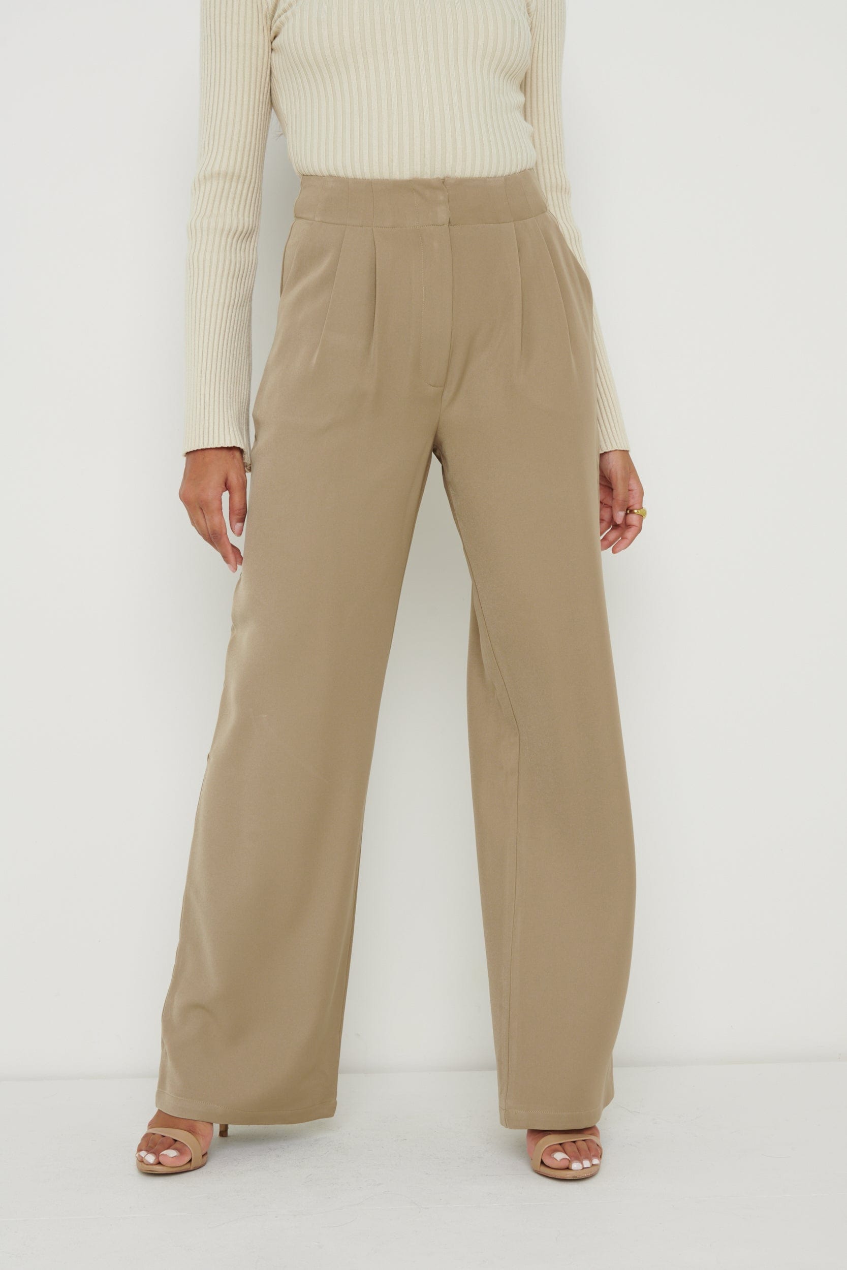 Parker High Waisted Box Pleat Trouser - Taupe