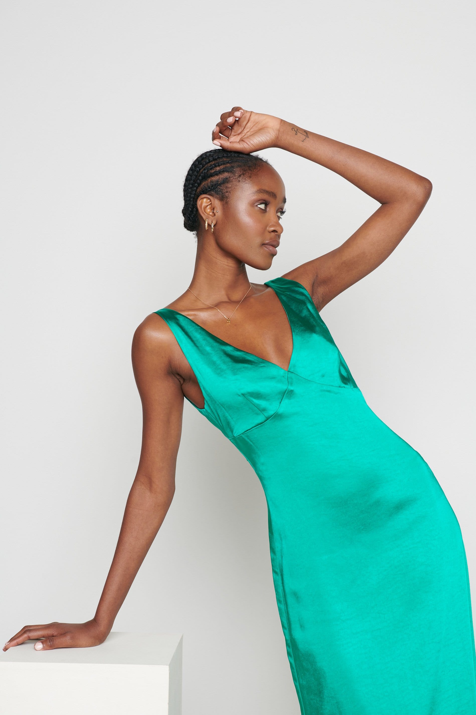 Piper Low Back Midaxi Dress - Bright Emerald