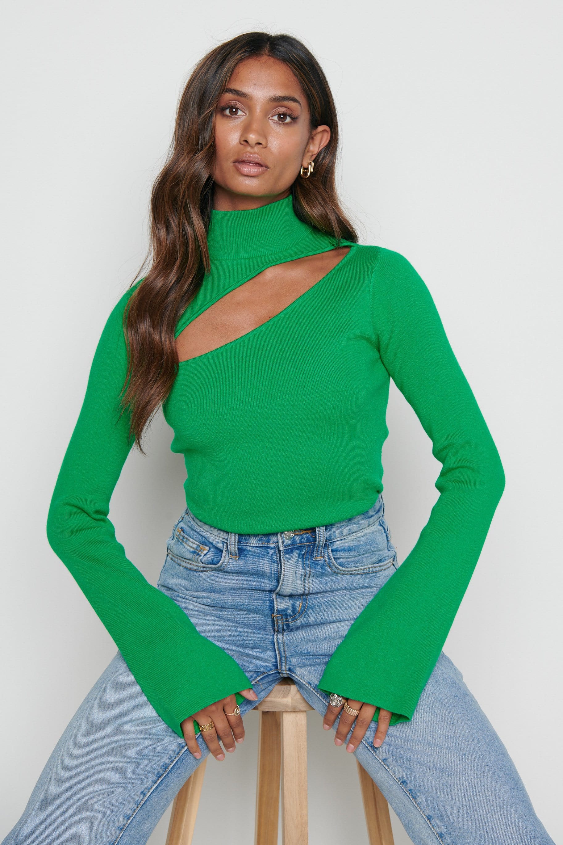 Shani Cut Out Knit Top - Bright Emerald – Pretty Lavish